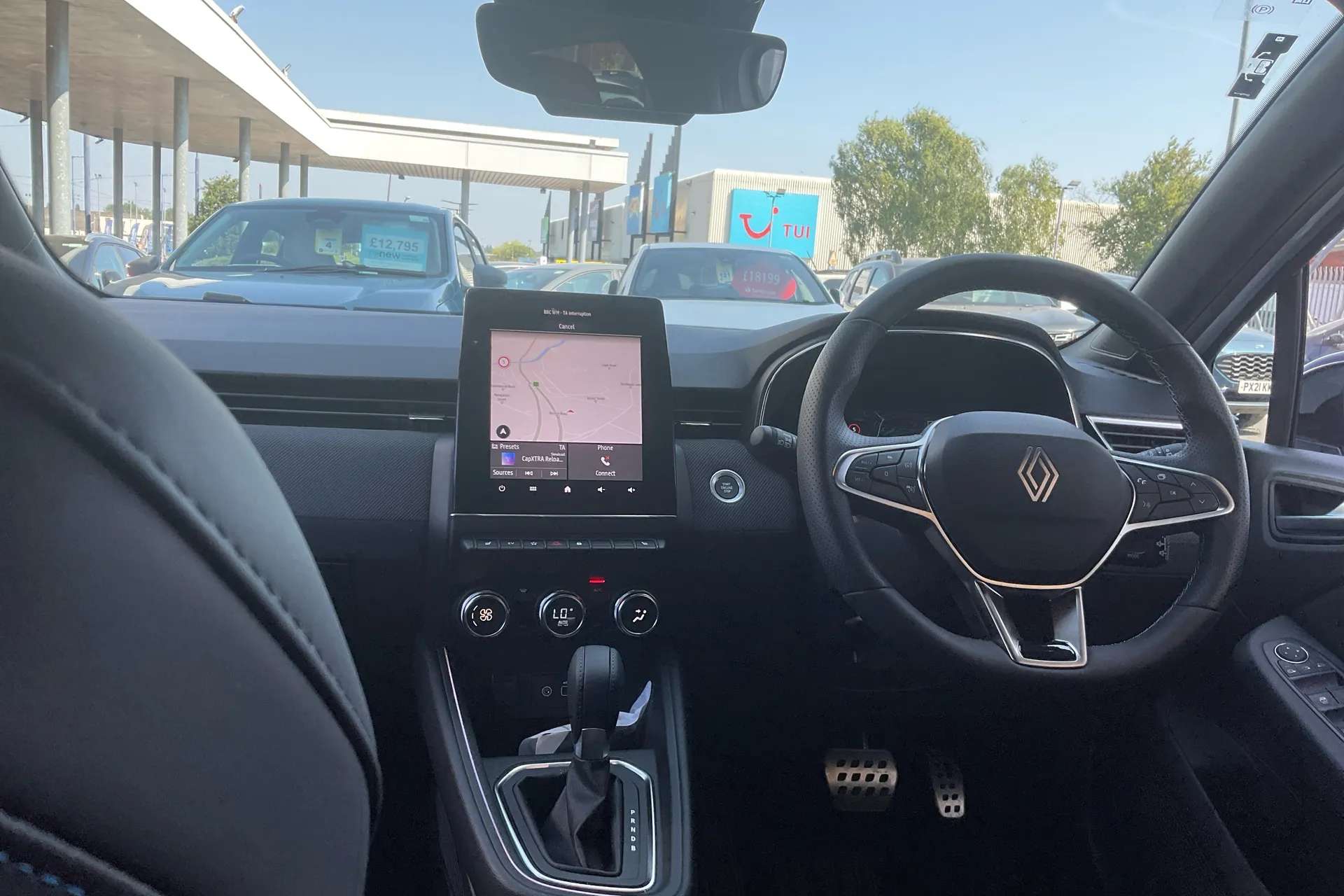 A 2025 RENAULT CLIO 1.6 E-TECH full hybrid 145 Esprit Alpine 5dr Auto A 2025 RENAULT CLIO 1.6 E-TECH full hybrid 145 Esprit Alpine 5dr Auto