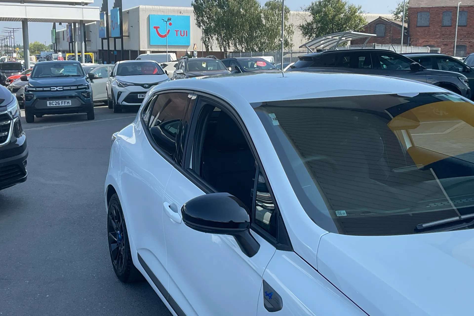 2025 RENAULT CLIO 2025 RENAULT CLIO