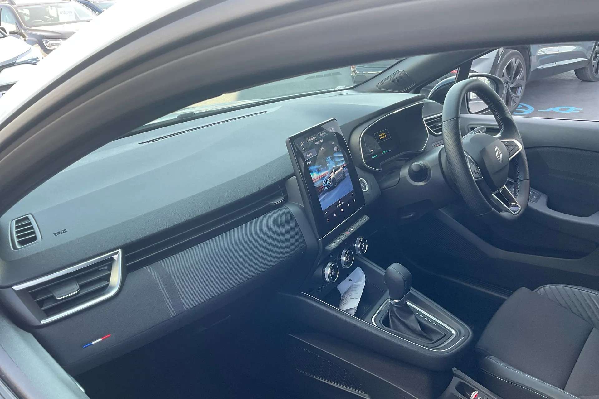 2025 RENAULT CLIO 2025 RENAULT CLIO