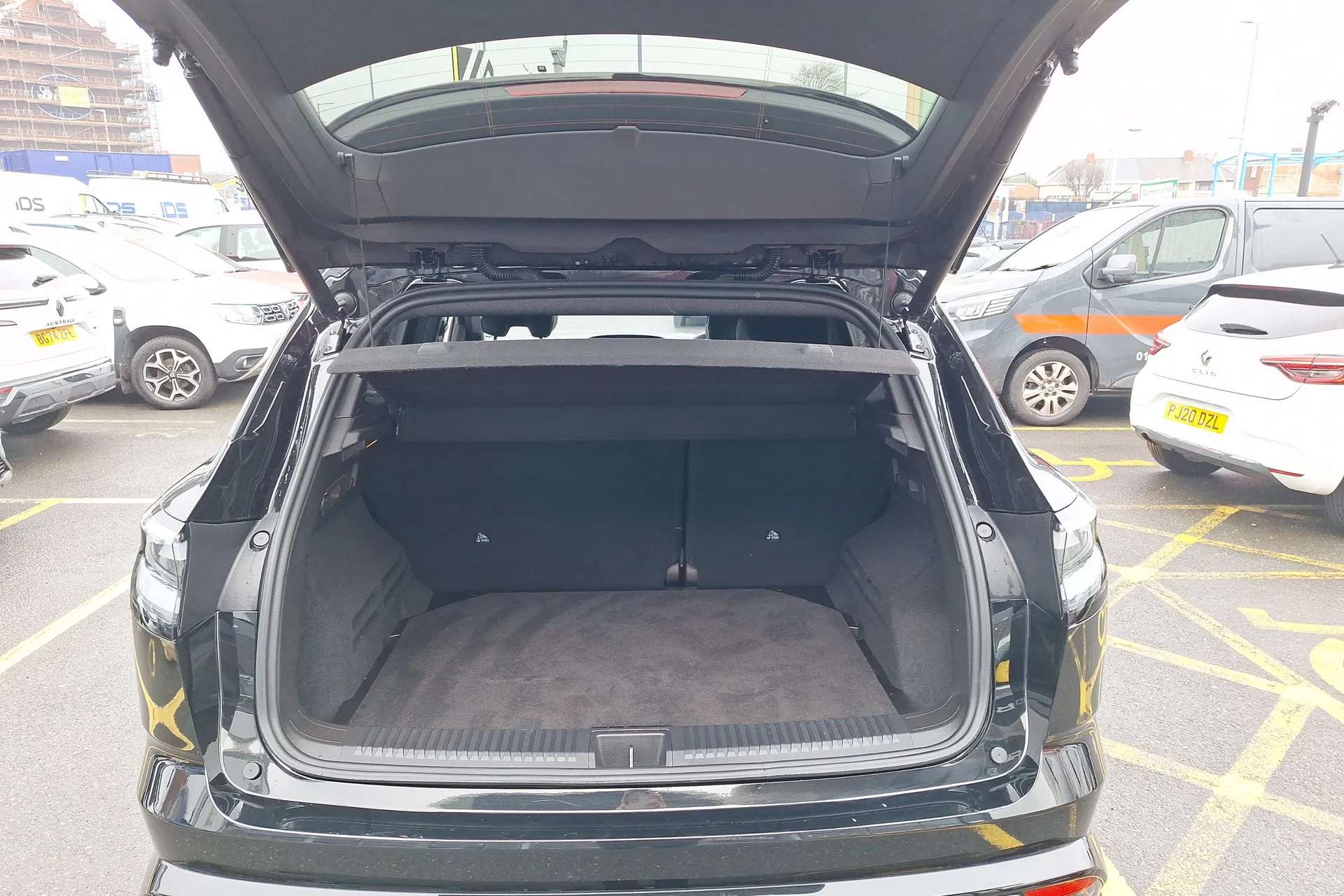 2025 RENAULT AUSTRAL 2025 RENAULT AUSTRAL