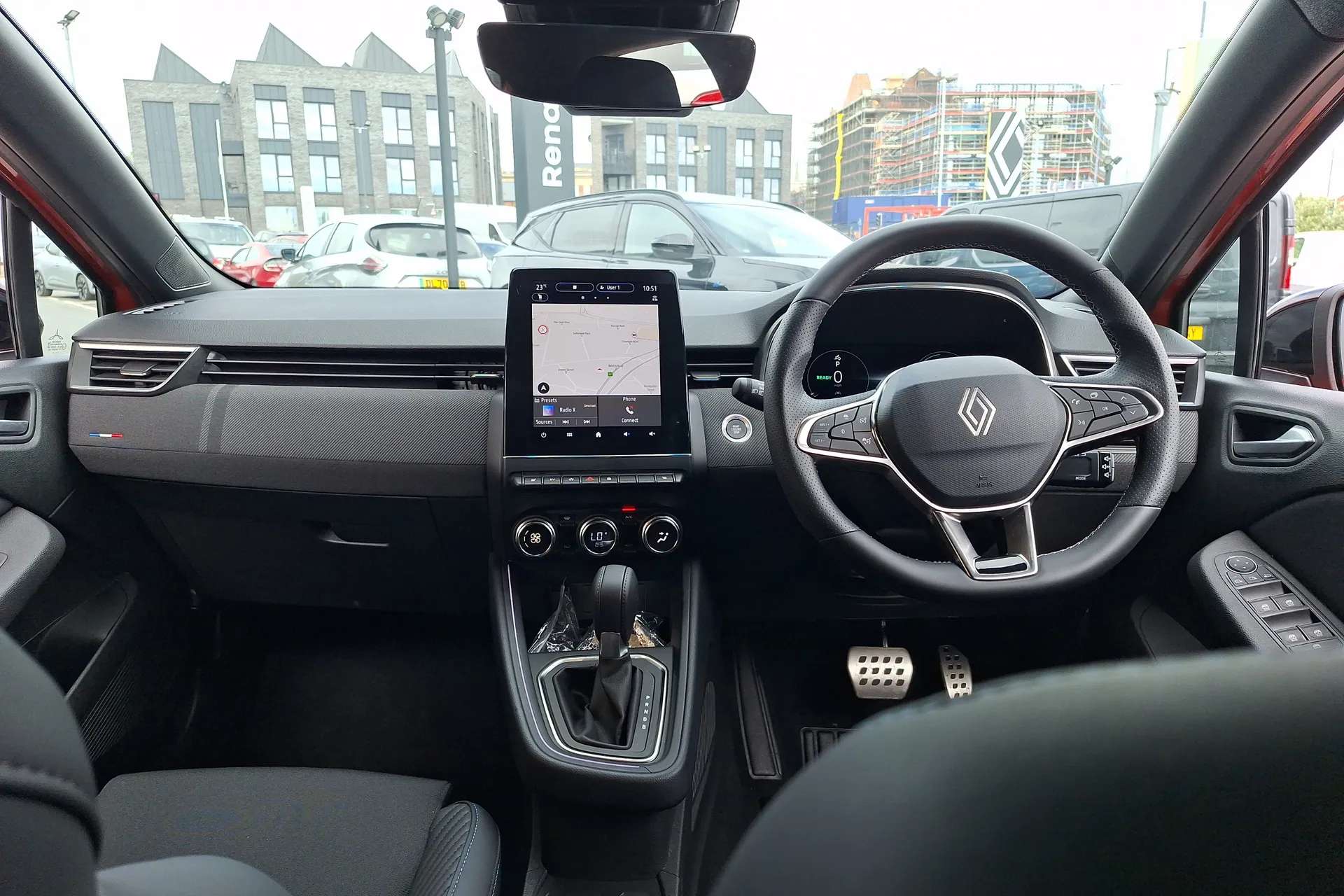 A 2025 RENAULT CLIO 1.6 E-TECH full hybrid 145 Esprit Alpine 5dr Auto A 2025 RENAULT CLIO 1.6 E-TECH full hybrid 145 Esprit Alpine 5dr Auto
