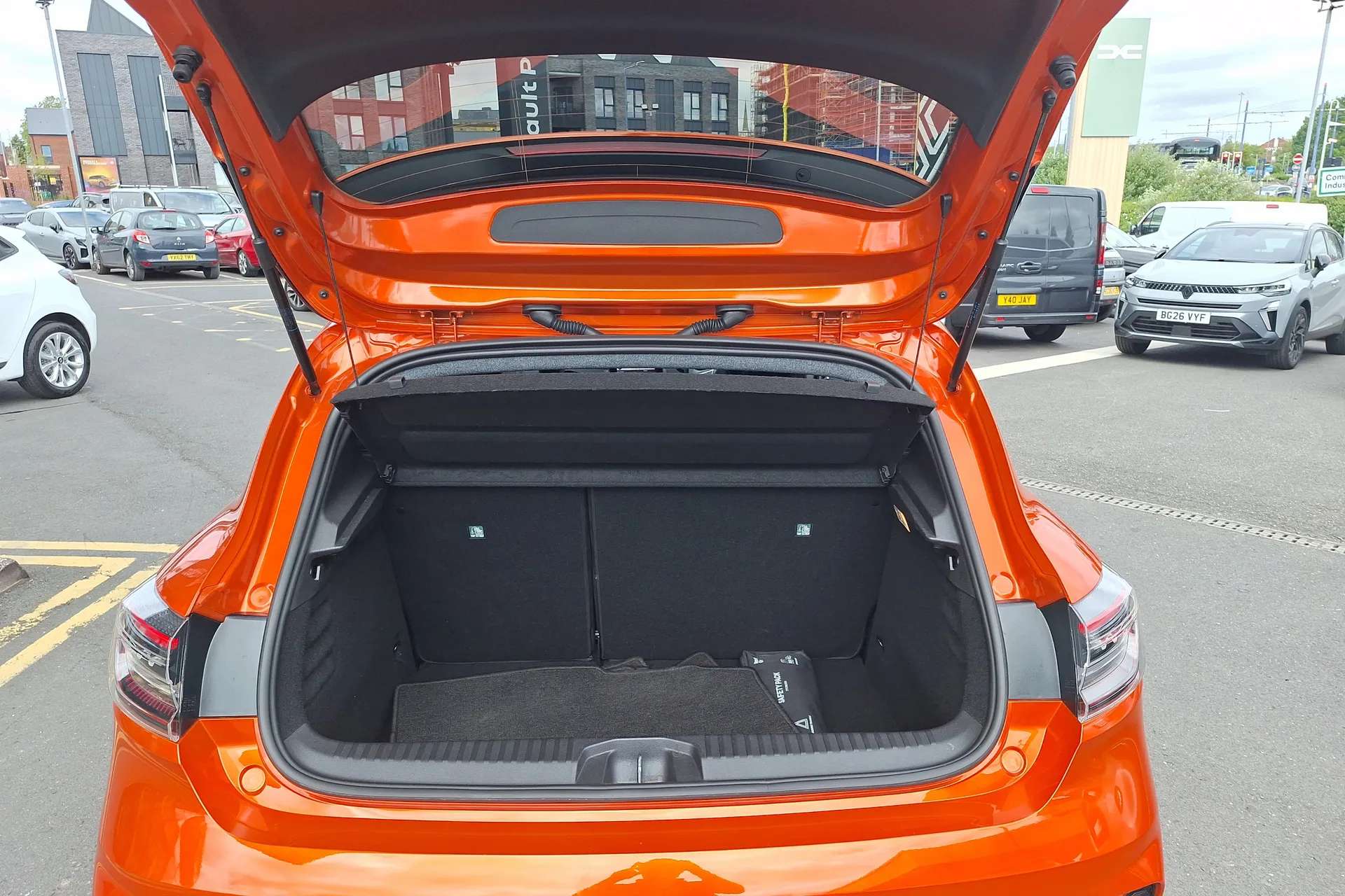 2025 RENAULT CLIO 2025 RENAULT CLIO