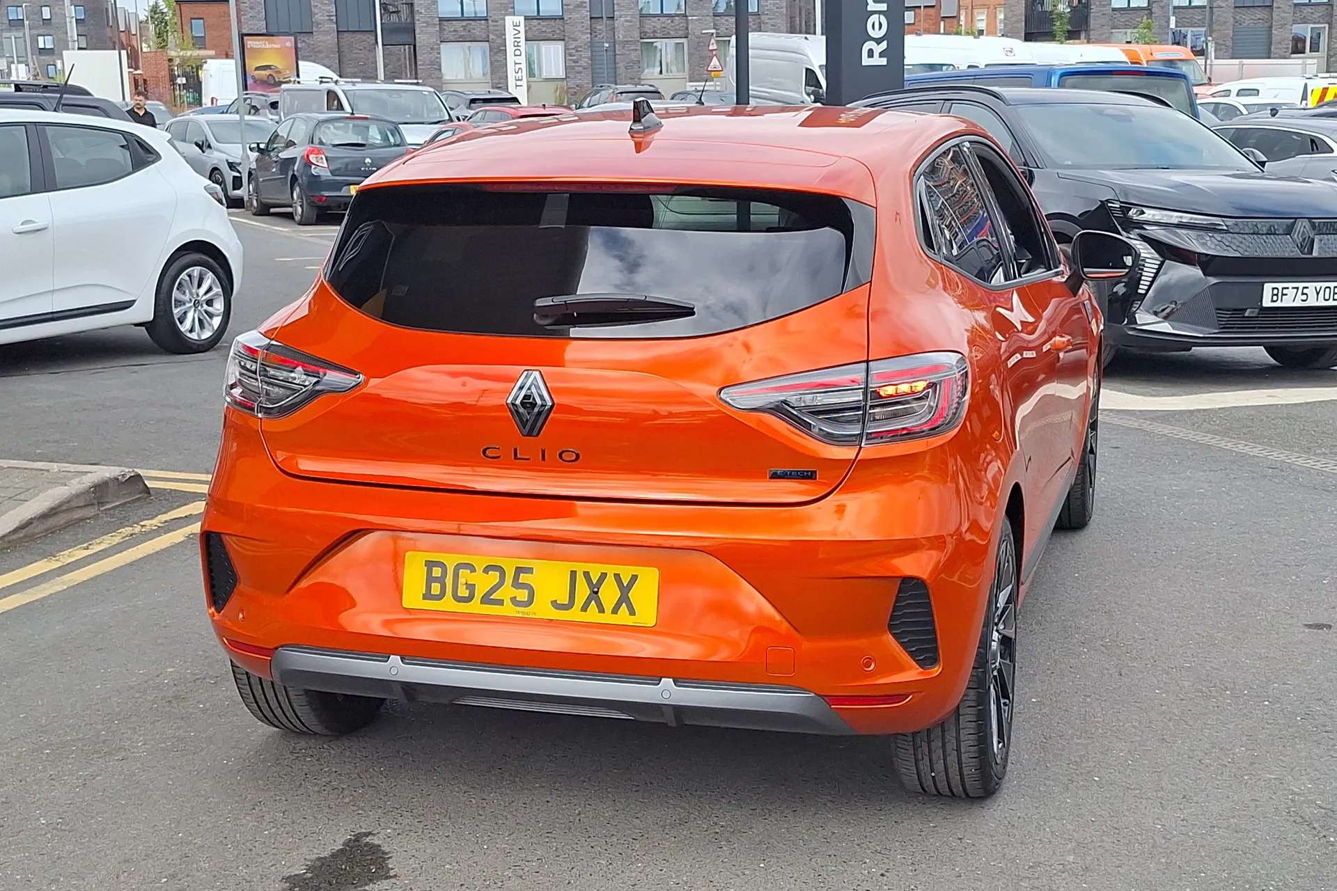 2025 RENAULT CLIO 2025 RENAULT CLIO