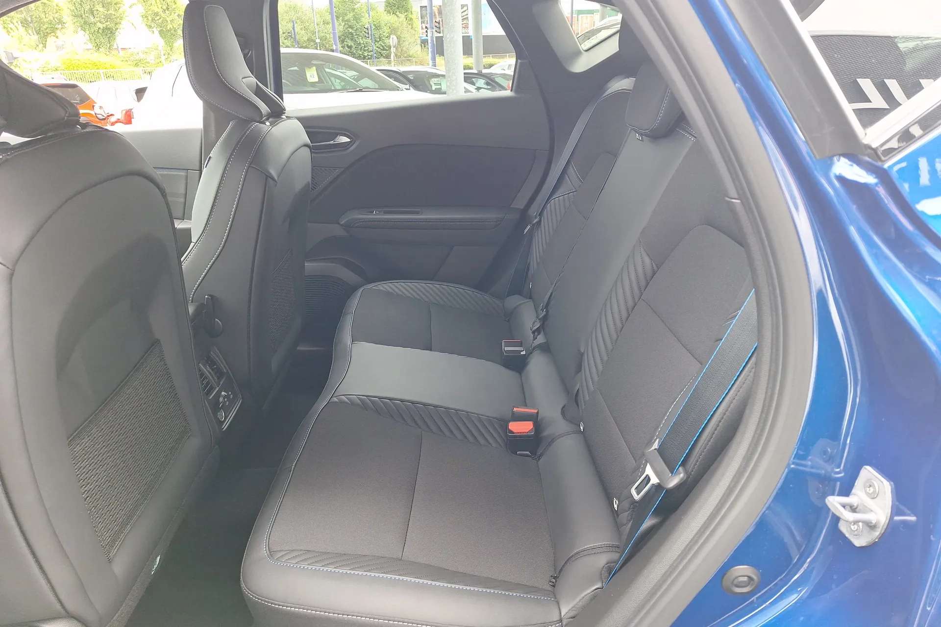 2026 RENAULT CAPTUR 2026 RENAULT CAPTUR