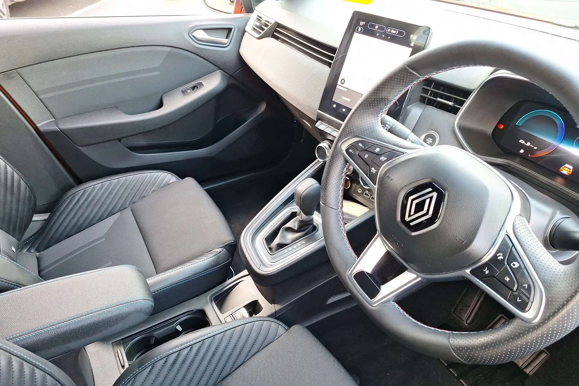 2023 RENAULT CLIO 2023 RENAULT CLIO