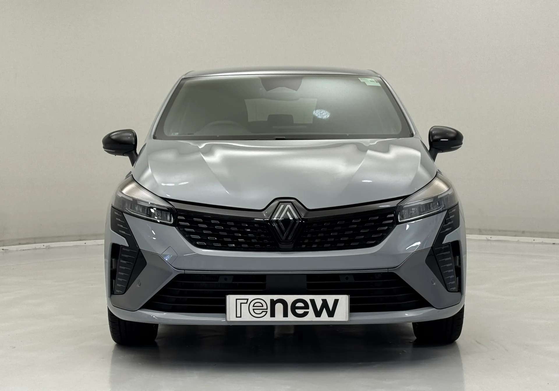 A 2025 RENAULT CLIO 1.6 E-TECH full hybrid 145 Esprit Alpine 5dr Auto A 2025 RENAULT CLIO 1.6 E-TECH full hybrid 145 Esprit Alpine 5dr Auto
