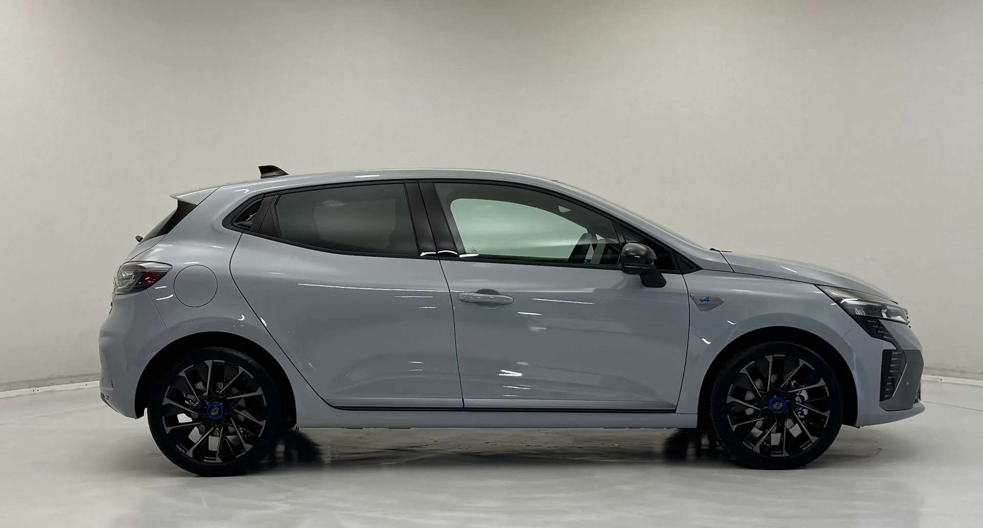 2025 RENAULT CLIO 2025 RENAULT CLIO
