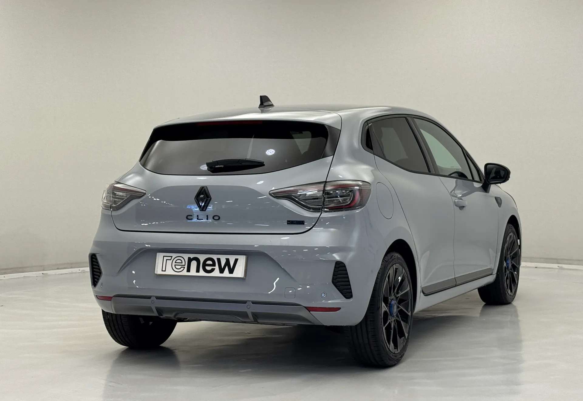 A 2025 RENAULT CLIO 1.6 E-TECH full hybrid 145 Esprit Alpine 5dr Auto A 2025 RENAULT CLIO 1.6 E-TECH full hybrid 145 Esprit Alpine 5dr Auto