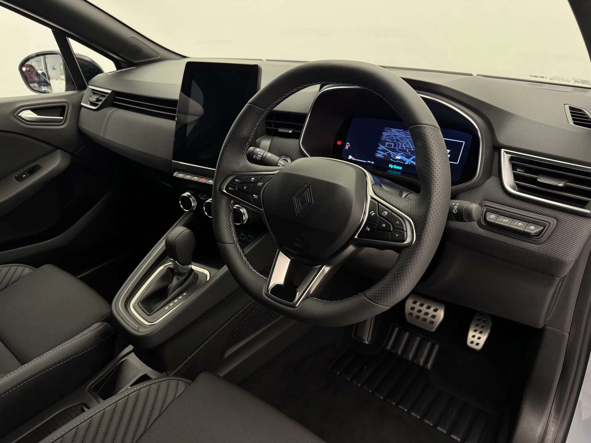 2025 RENAULT CLIO 2025 RENAULT CLIO