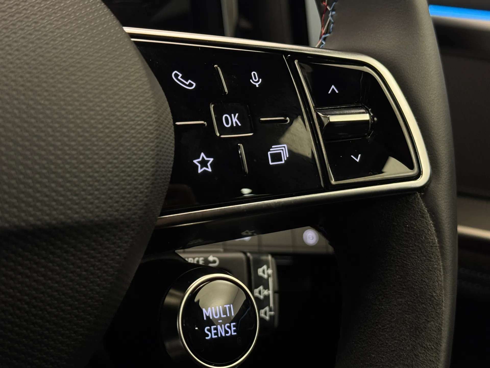 2025 RENAULT AUSTRAL 2025 RENAULT AUSTRAL