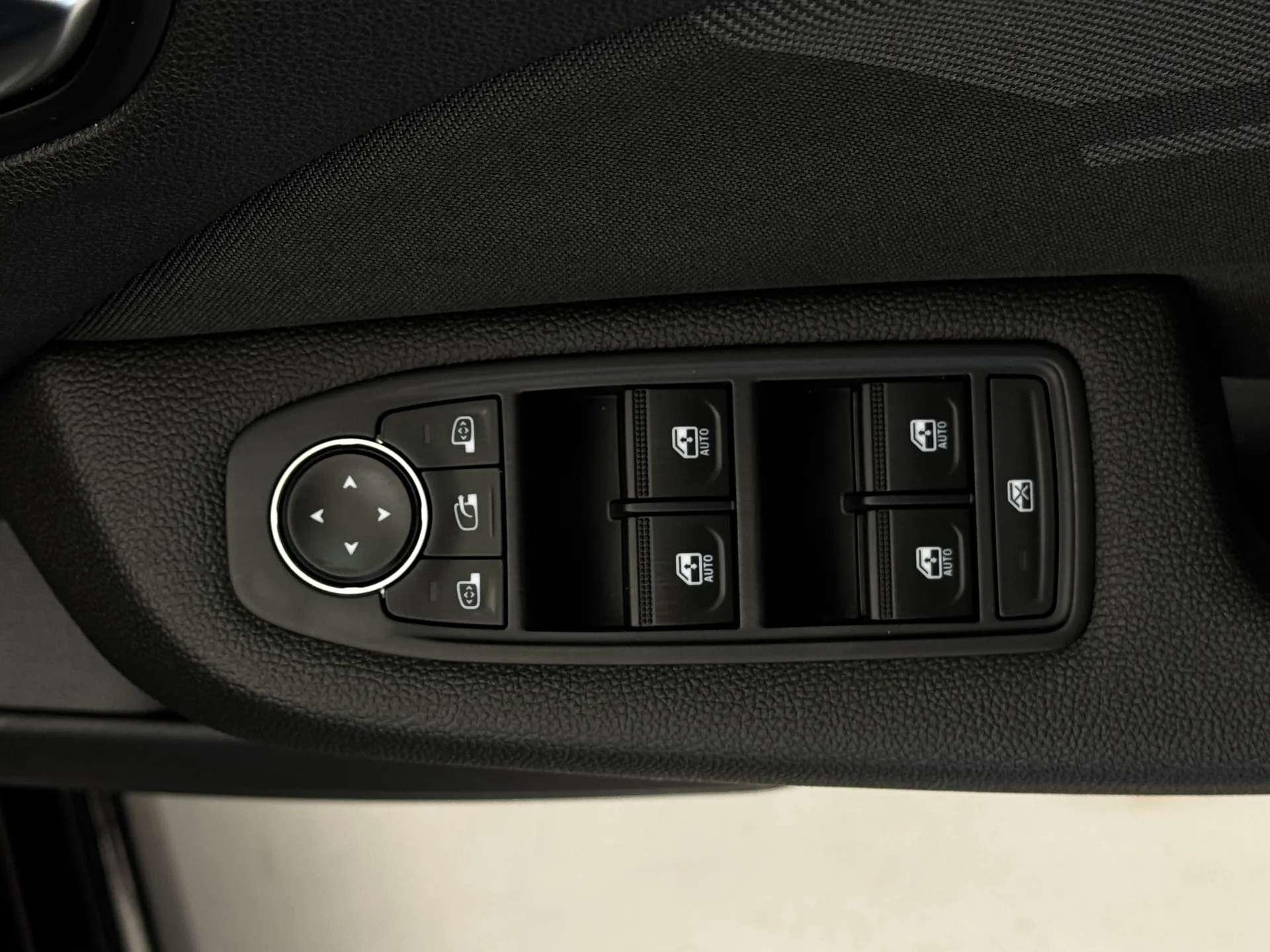 2025 RENAULT CLIO 2025 RENAULT CLIO