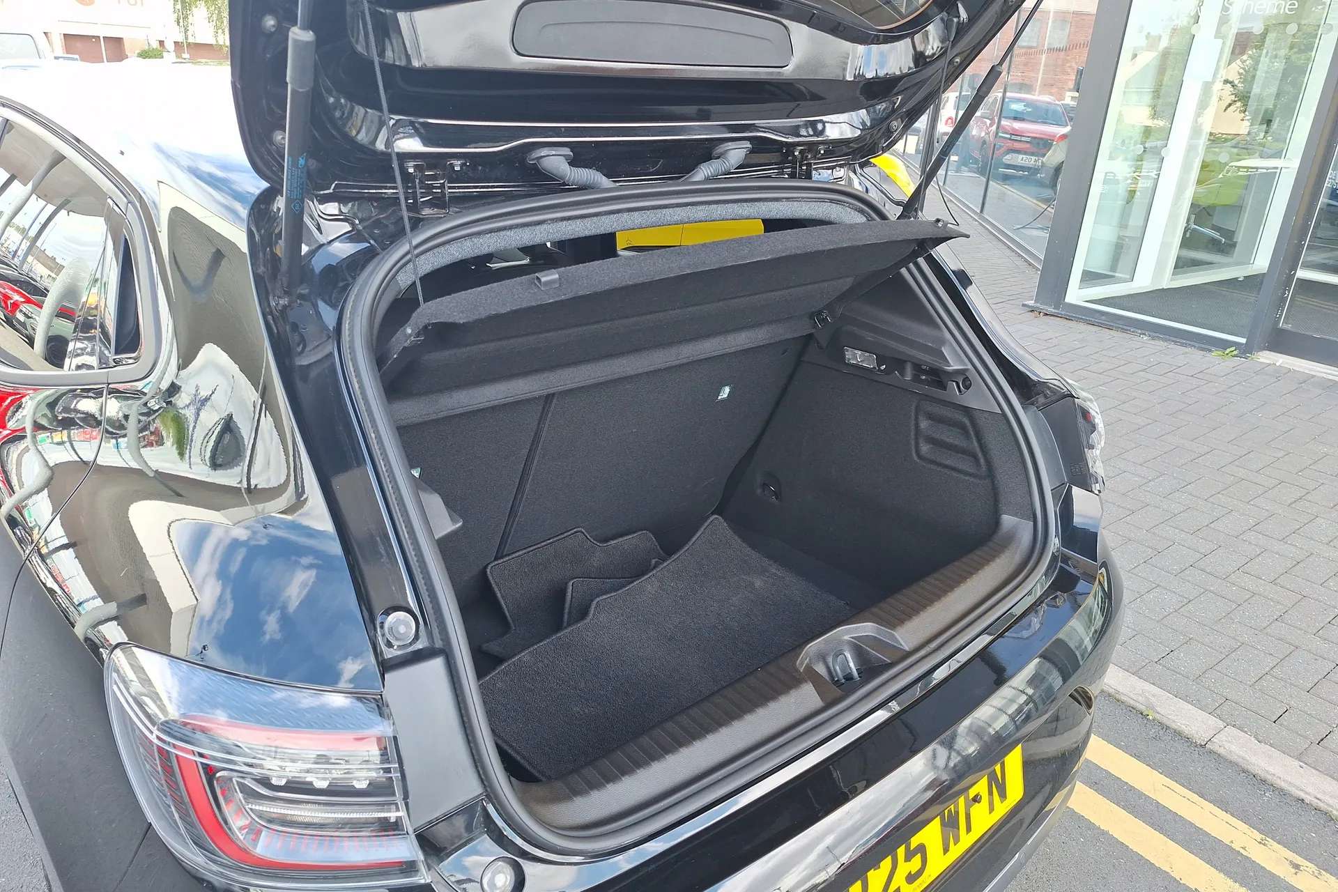2025 RENAULT CLIO 2025 RENAULT CLIO