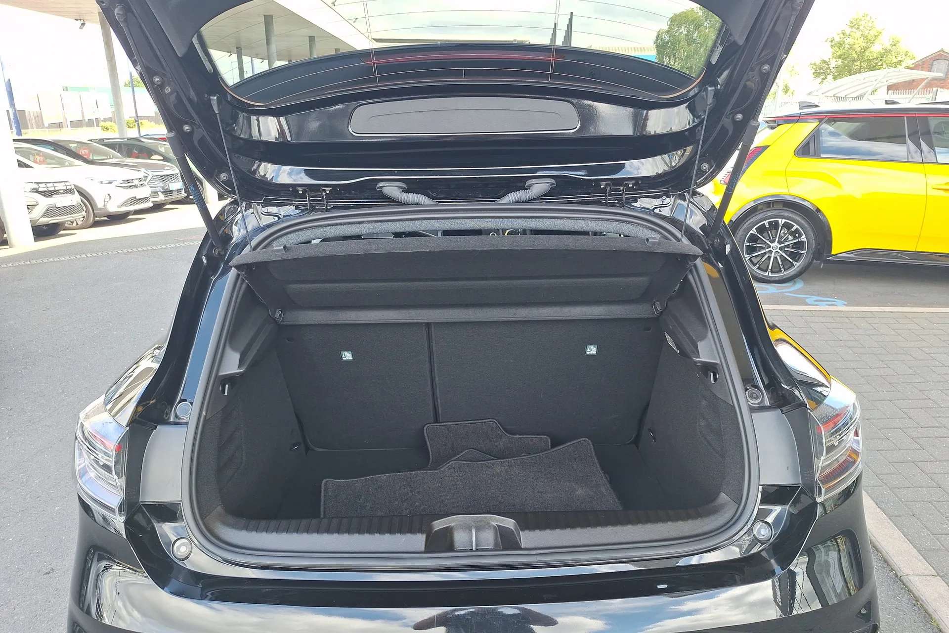 2025 RENAULT CLIO 2025 RENAULT CLIO