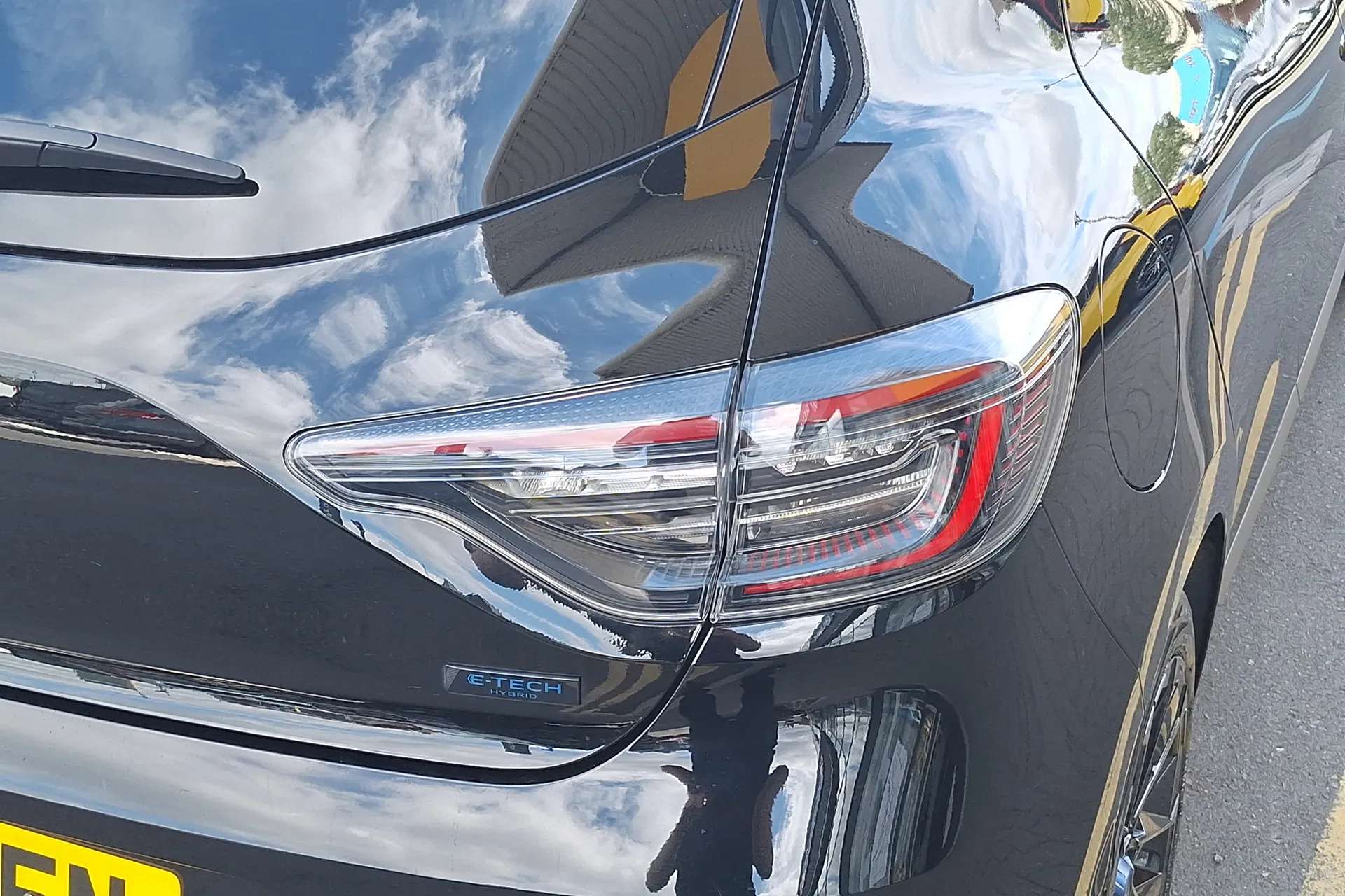 2025 RENAULT CLIO 2025 RENAULT CLIO