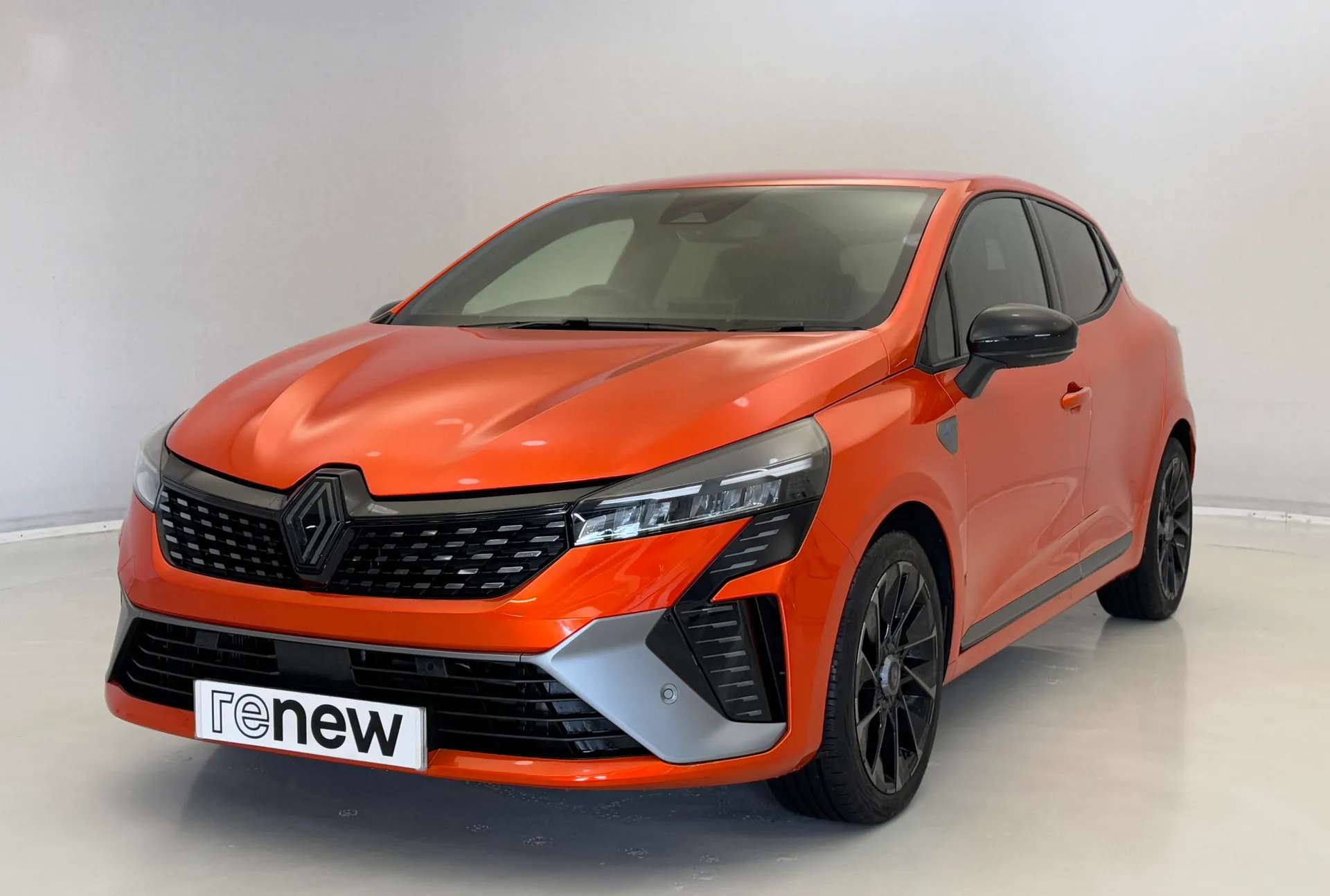 A 2023 RENAULT CLIO 1.6 E-TECH full hybrid 145 Esprit Alpine 5dr Auto A 2023 RENAULT CLIO 1.6 E-TECH full hybrid 145 Esprit Alpine 5dr Auto