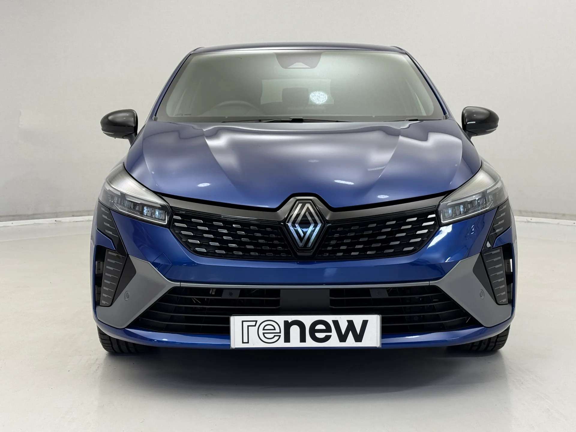 A 2025 RENAULT CLIO 1.6 E-TECH full hybrid 145 Esprit Alpine 5dr Auto A 2025 RENAULT CLIO 1.6 E-TECH full hybrid 145 Esprit Alpine 5dr Auto