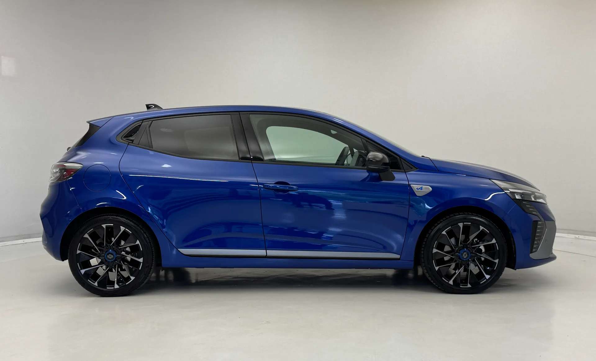 2025 RENAULT CLIO 2025 RENAULT CLIO