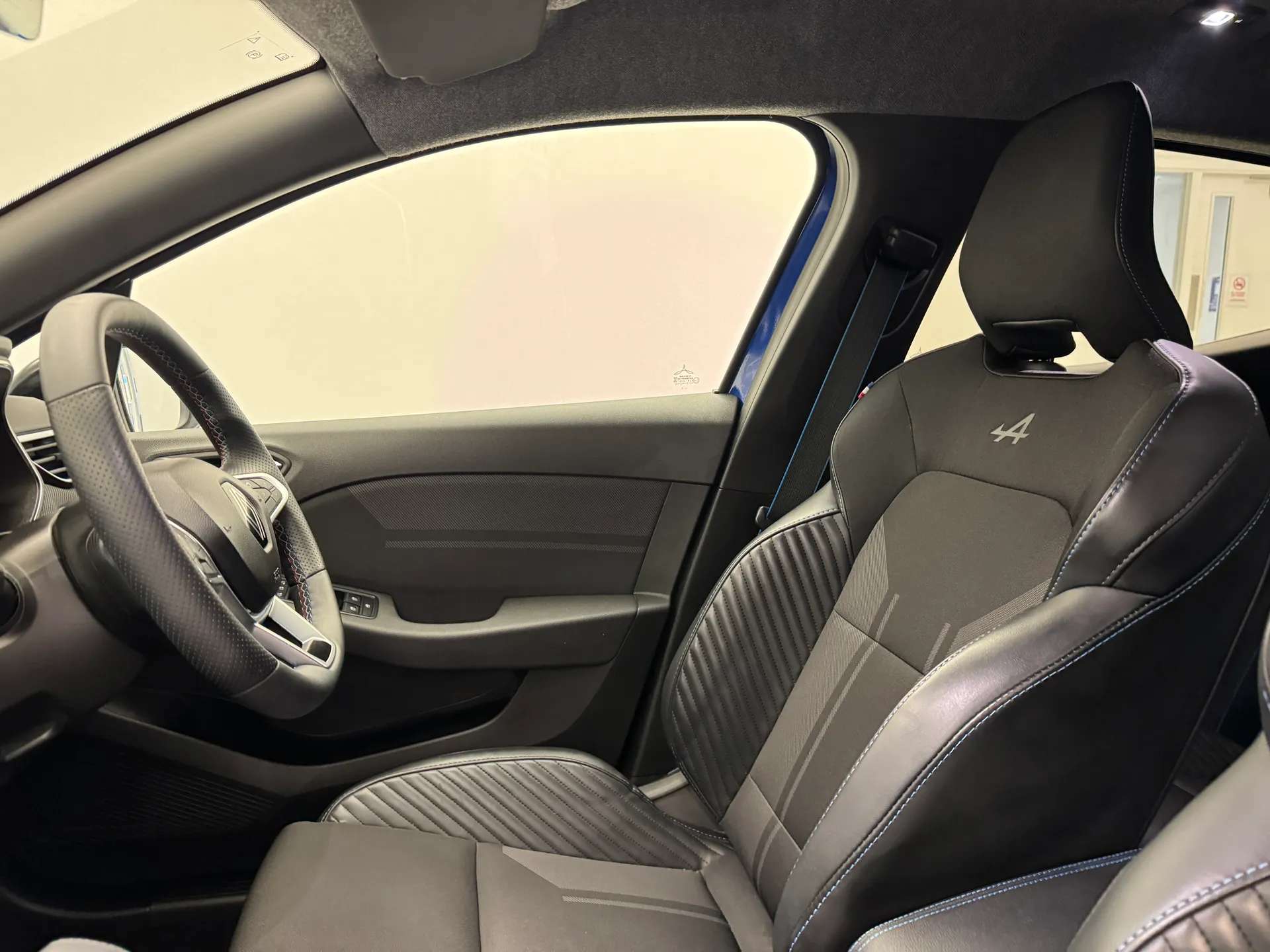 2025 RENAULT CLIO 2025 RENAULT CLIO