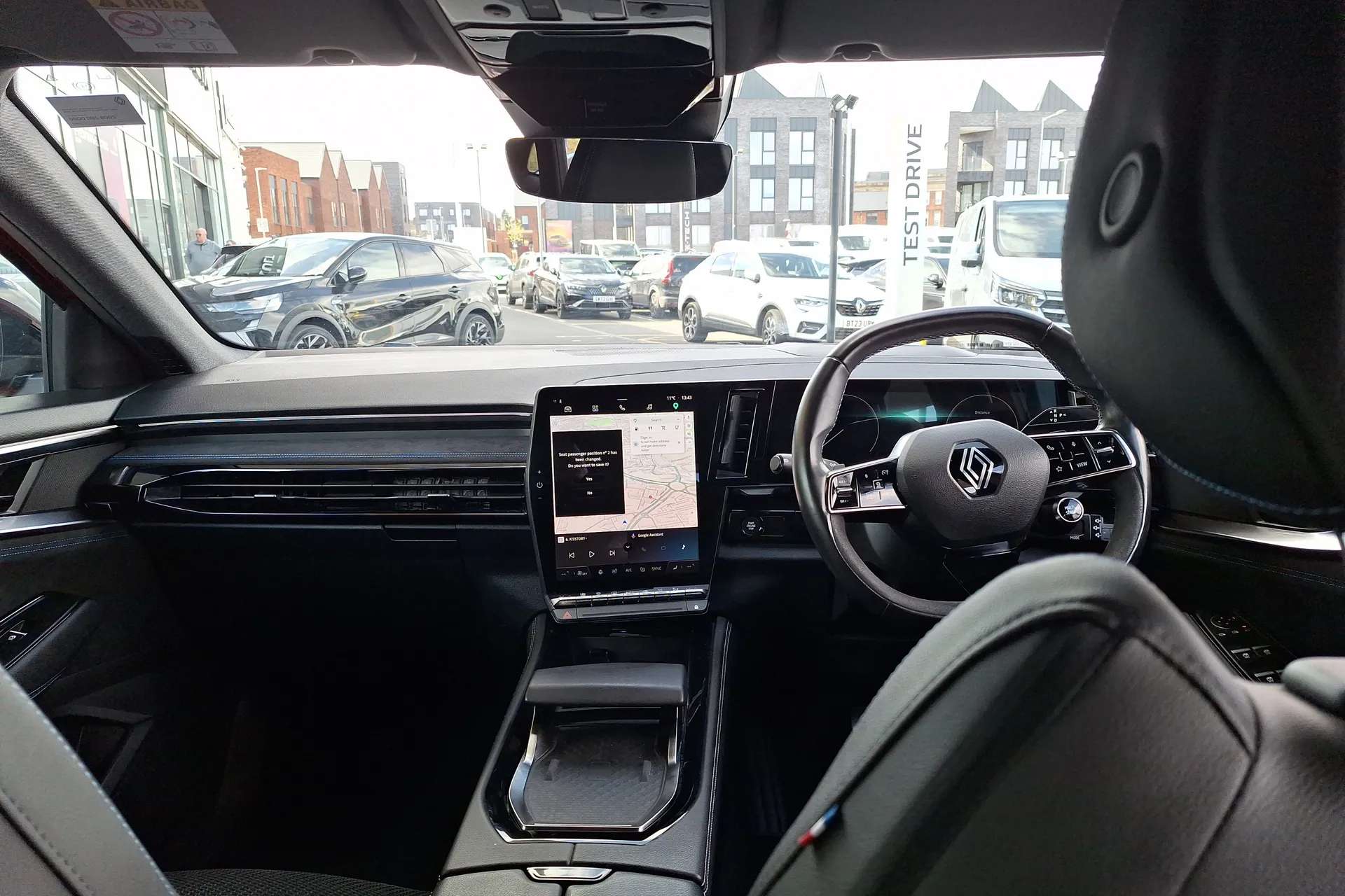 A 2024 RENAULT AUSTRAL E-Tech FHEV Techno Esprit Alpine 5dr Auto A 2024 RENAULT AUSTRAL E-Tech FHEV Techno Esprit Alpine 5dr Auto