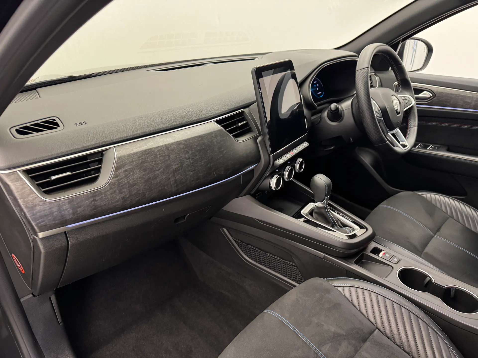 2024 RENAULT ARKANA 2024 RENAULT ARKANA