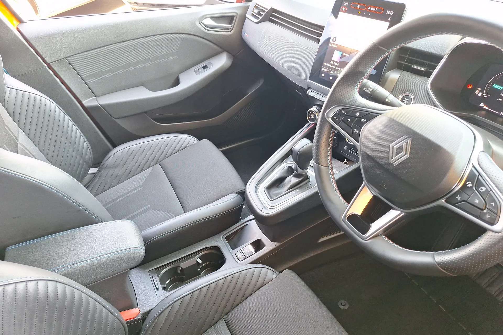2024 RENAULT CLIO 2024 RENAULT CLIO