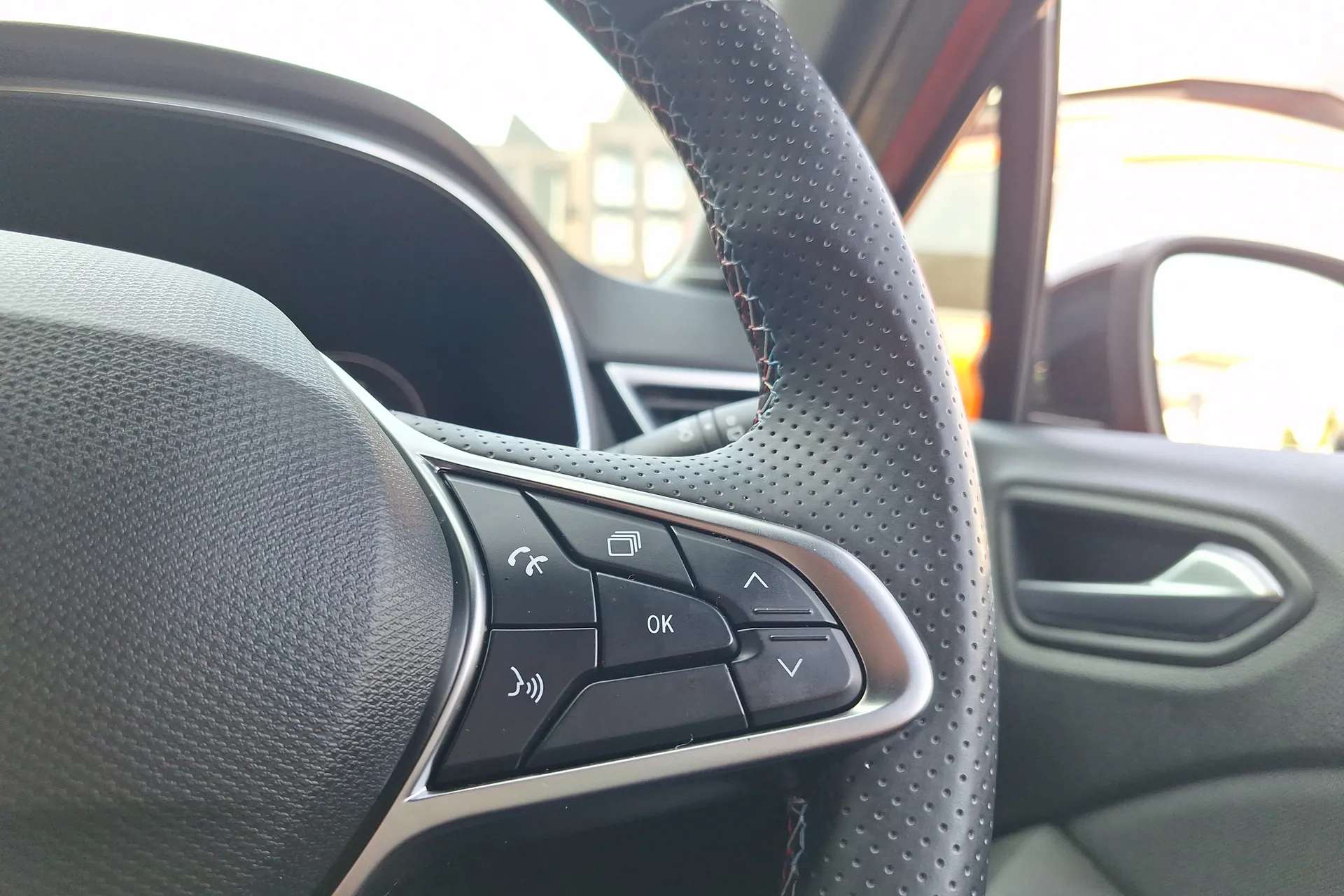 2024 RENAULT CLIO 2024 RENAULT CLIO