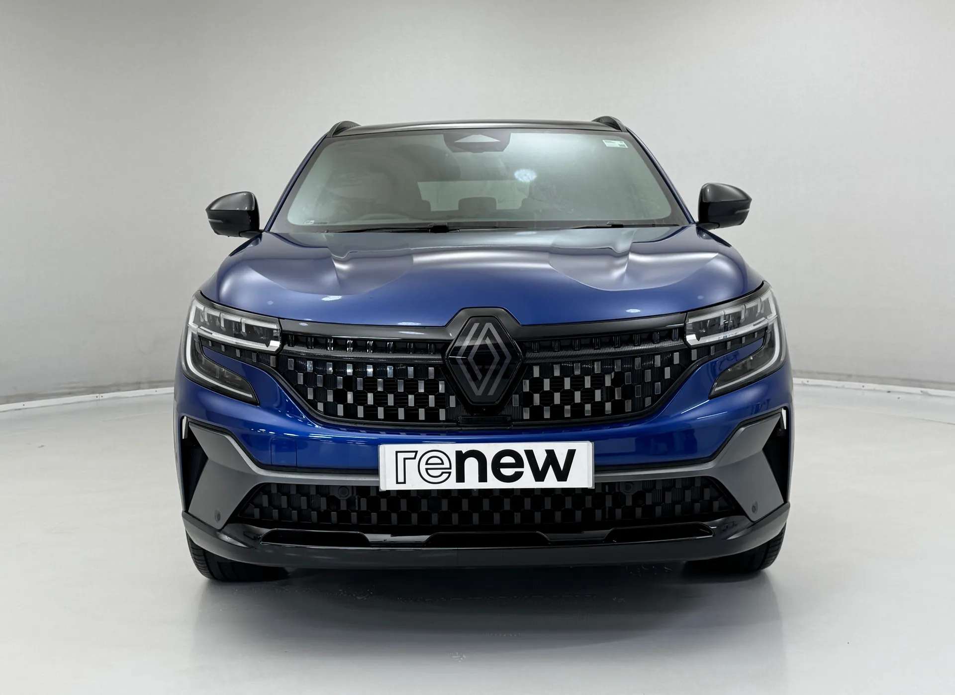A 2025 RENAULT AUSTRAL E-Tech FHEV Iconic Esprit Alpine 5dr Auto A 2025 RENAULT AUSTRAL E-Tech FHEV Iconic Esprit Alpine 5dr Auto