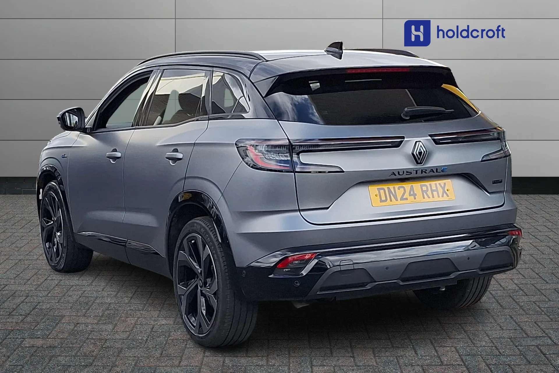 A 2024 RENAULT AUSTRAL E-Tech FHEV Techno Esprit Alpine 5dr Auto A 2024 RENAULT AUSTRAL E-Tech FHEV Techno Esprit Alpine 5dr Auto