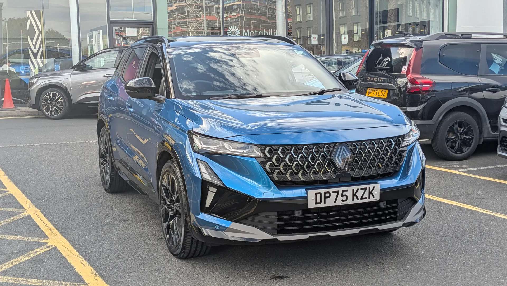 A 2025 RENAULT AUSTRAL E-Tech Full Hybrid Iconic Esprit Alpine 5dr Auto A 2025 RENAULT AUSTRAL E-Tech Full Hybrid Iconic Esprit Alpine 5dr Auto