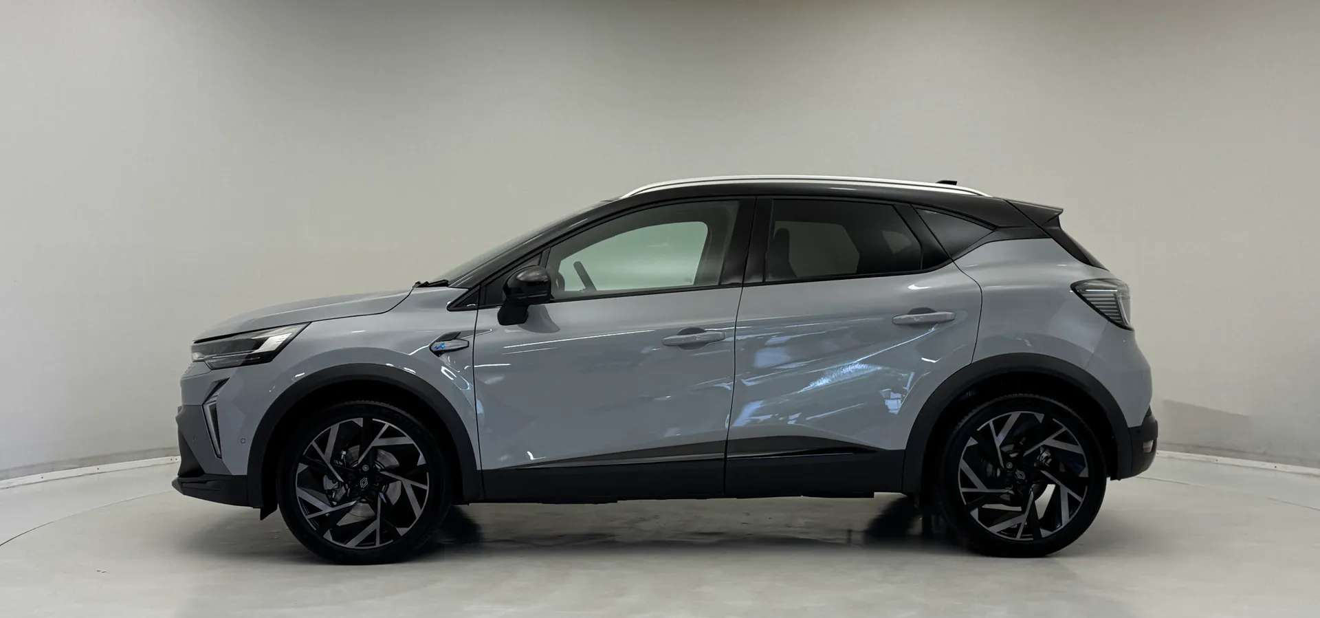 2025 RENAULT CAPTUR 2025 RENAULT CAPTUR