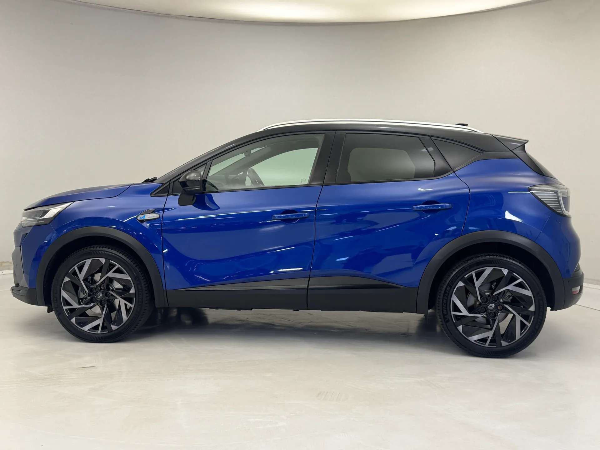 2025 RENAULT CAPTUR 2025 RENAULT CAPTUR
