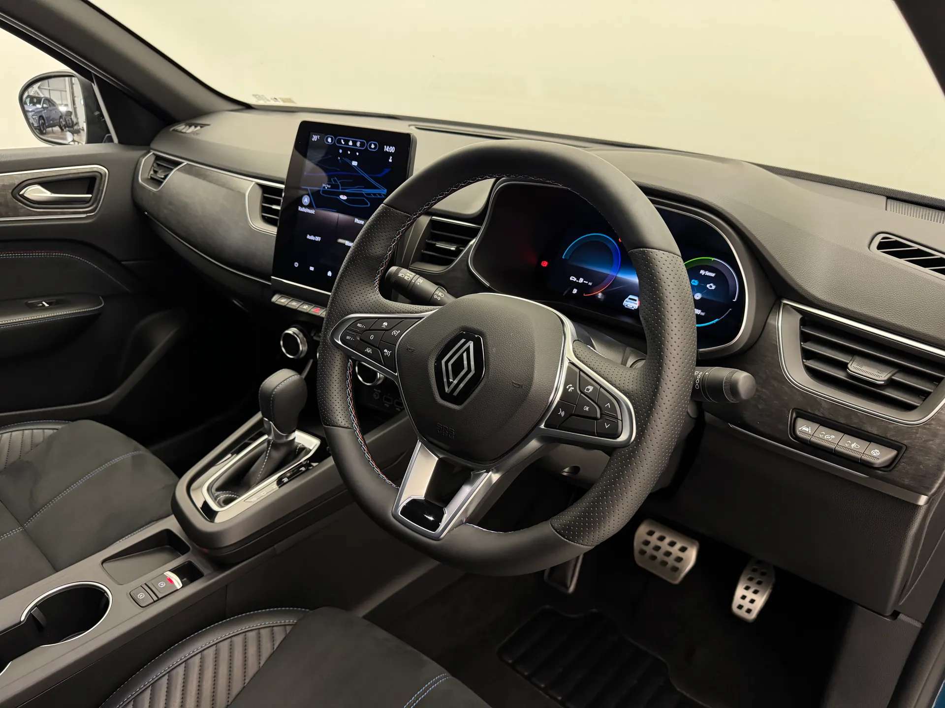 2024 RENAULT ARKANA 2024 RENAULT ARKANA
