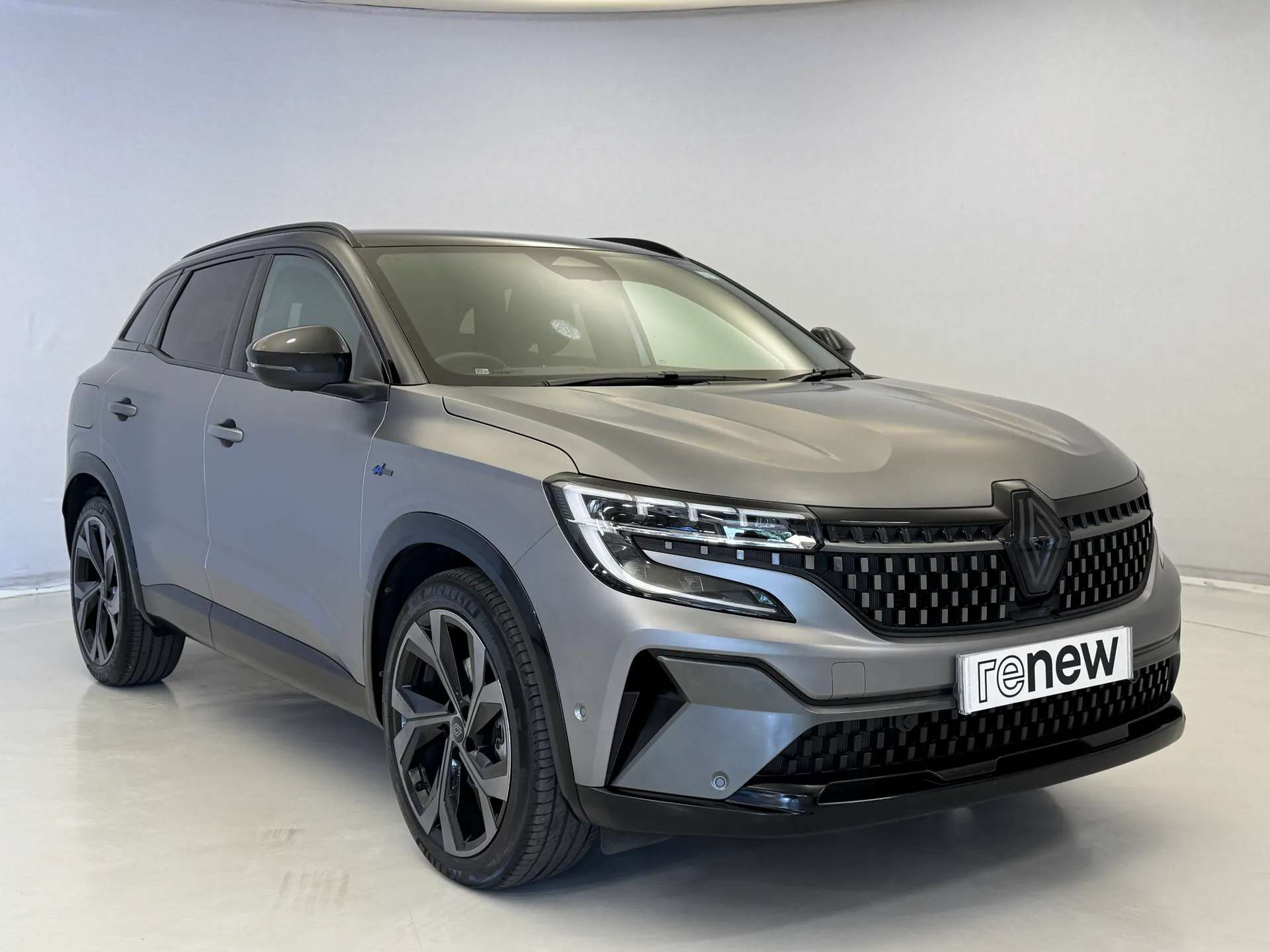 A 2024 RENAULT AUSTRAL E-Tech FHEV Techno Esprit Alpine 5dr Auto A 2024 RENAULT AUSTRAL E-Tech FHEV Techno Esprit Alpine 5dr Auto