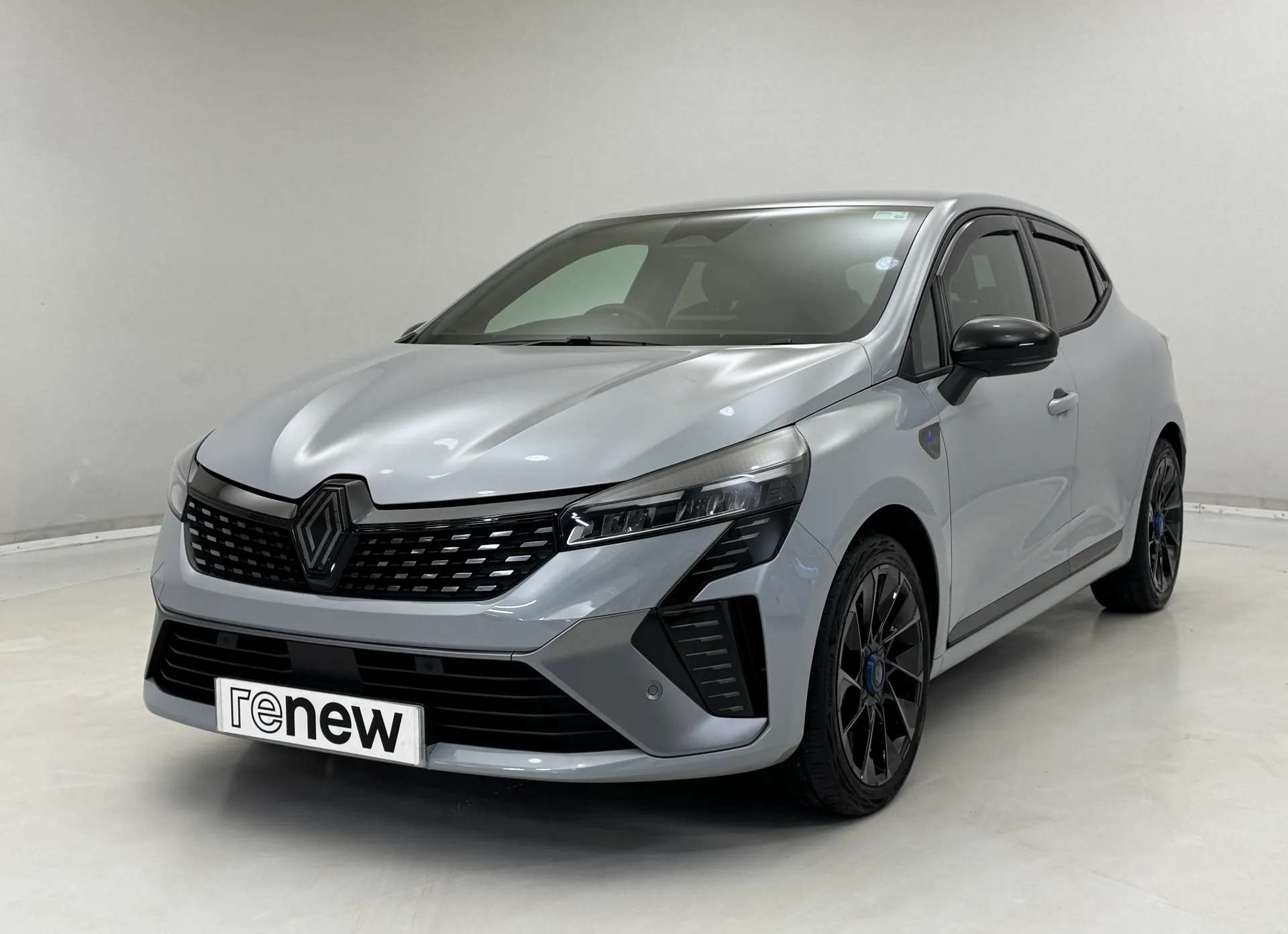 A 2023 RENAULT CLIO 1.6 E-TECH full hybrid 145 Esprit Alpine 5dr Auto A 2023 RENAULT CLIO 1.6 E-TECH full hybrid 145 Esprit Alpine 5dr Auto