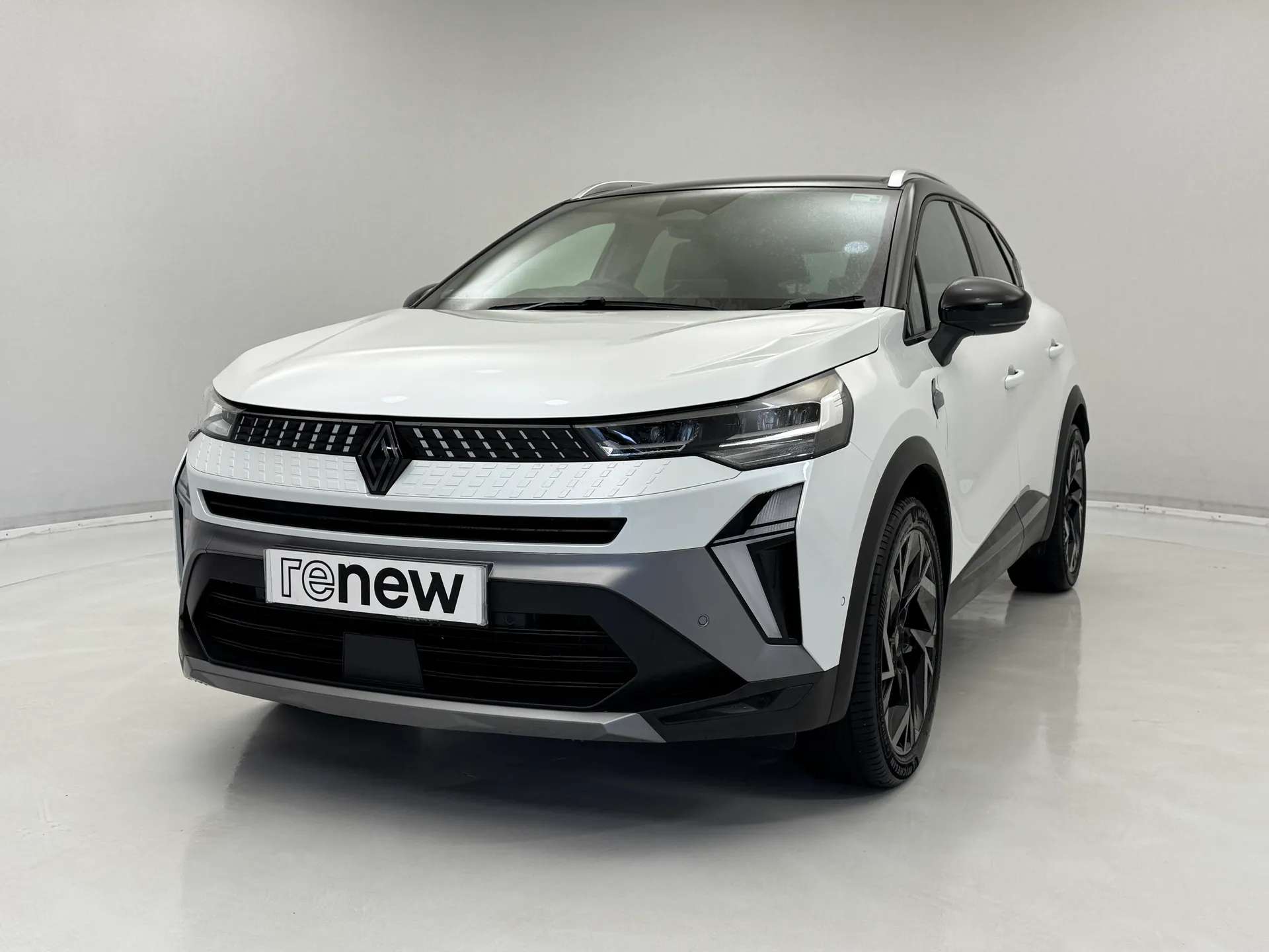 A 2024 RENAULT CAPTUR 1.6 E-Tech Full Hybrid 145 Esprit Alpine 5dr Auto A 2024 RENAULT CAPTUR 1.6 E-Tech Full Hybrid 145 Esprit Alpine 5dr Auto