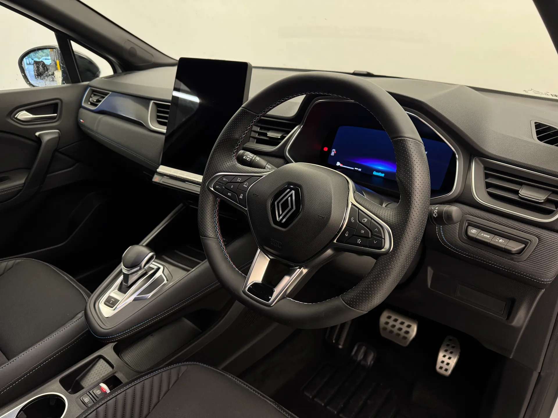 2024 RENAULT CAPTUR 2024 RENAULT CAPTUR
