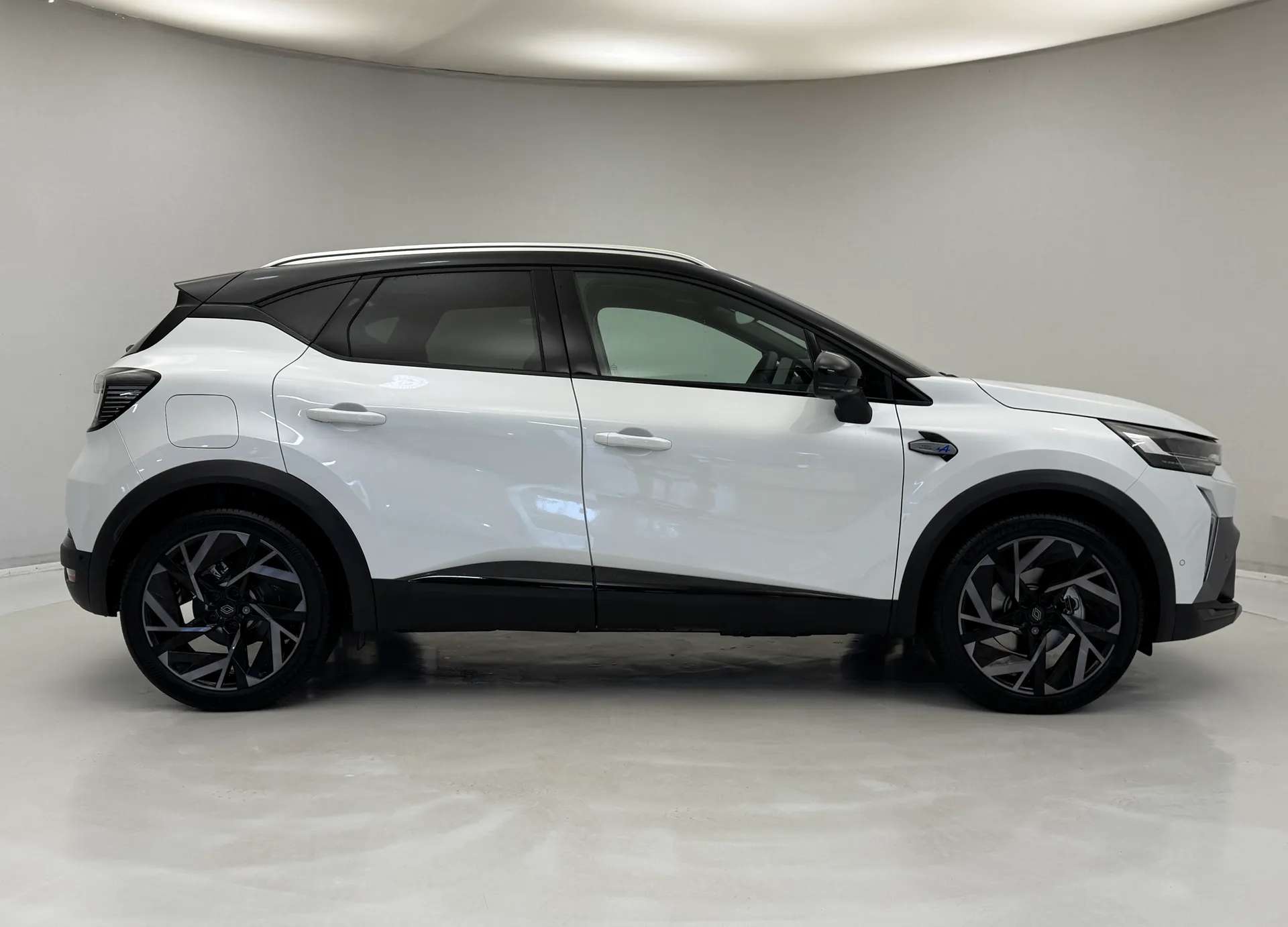 2024 RENAULT CAPTUR 2024 RENAULT CAPTUR
