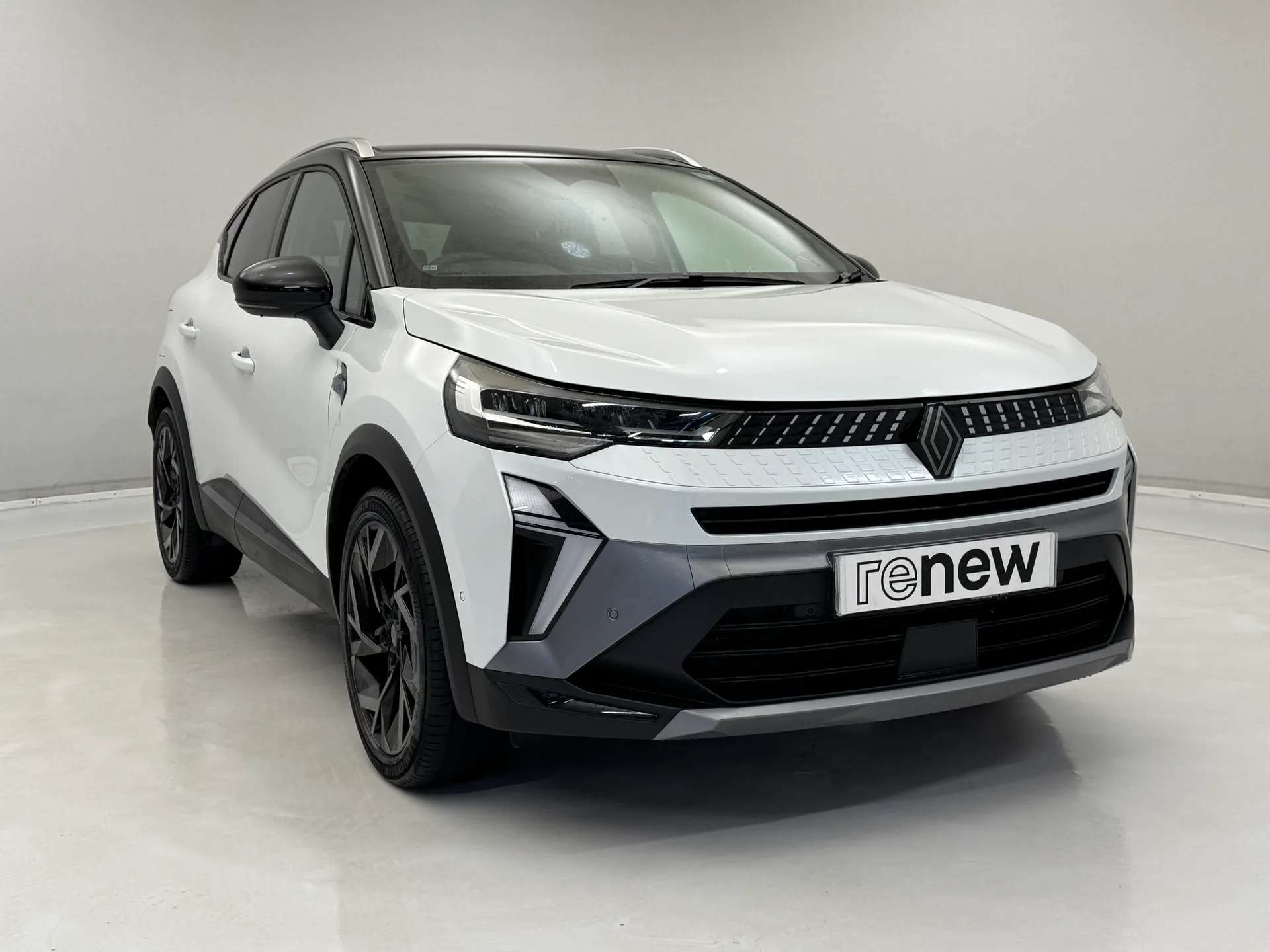 A 2024 RENAULT CAPTUR 1.6 E-Tech Full Hybrid 145 Esprit Alpine 5dr Auto A 2024 RENAULT CAPTUR 1.6 E-Tech Full Hybrid 145 Esprit Alpine 5dr Auto