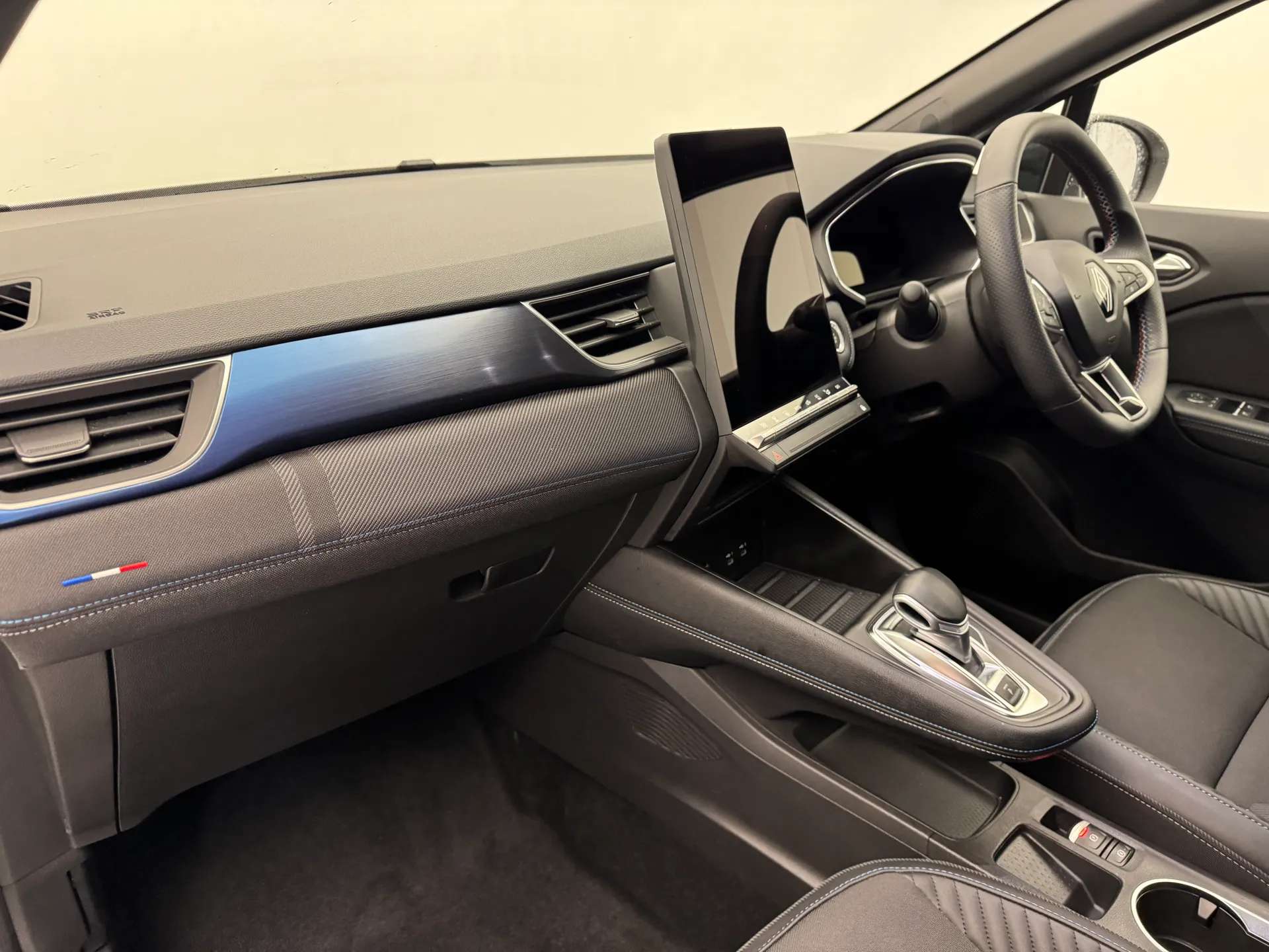 2024 RENAULT CAPTUR 2024 RENAULT CAPTUR
