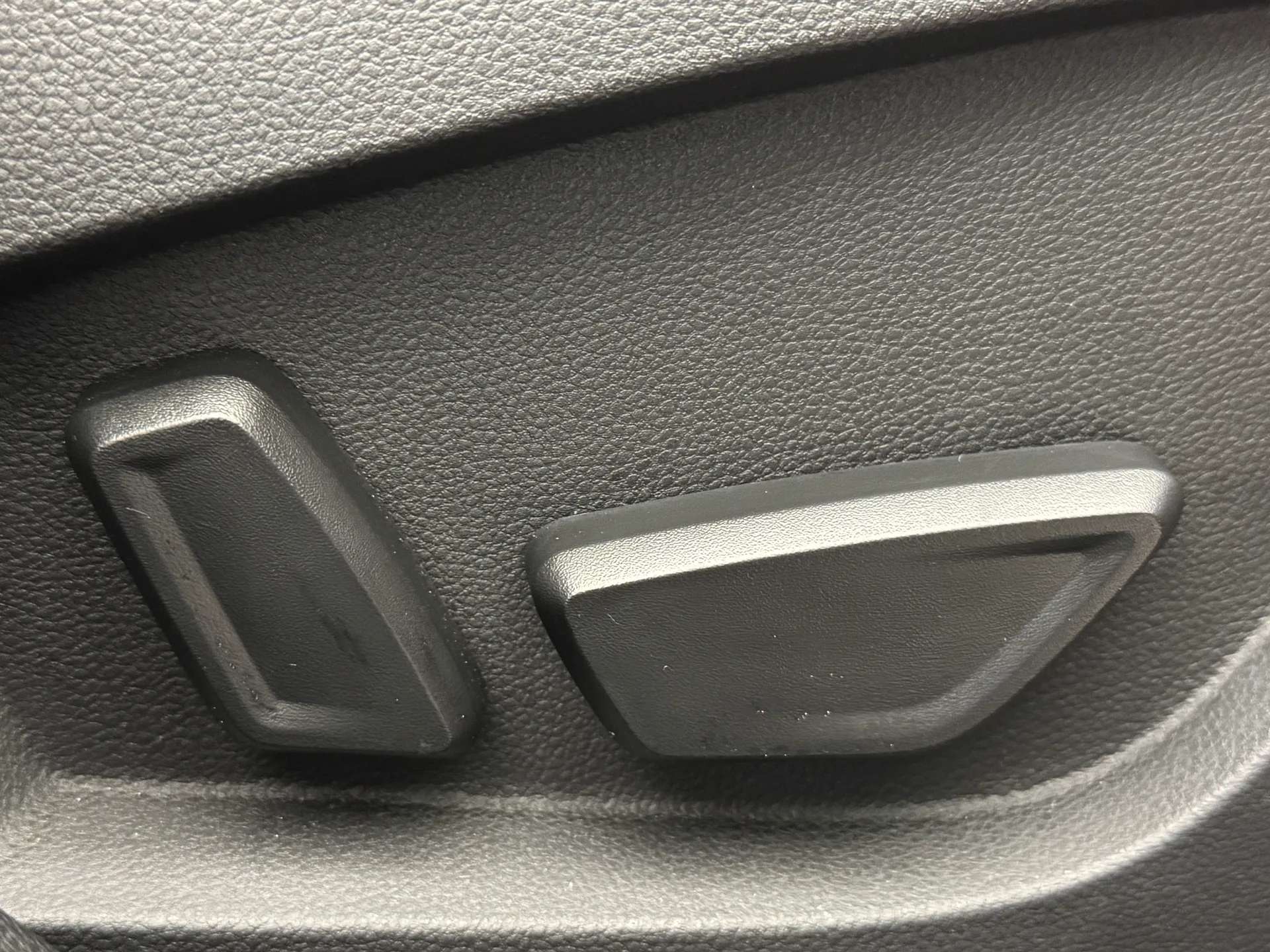 2025 RENAULT CAPTUR 2025 RENAULT CAPTUR