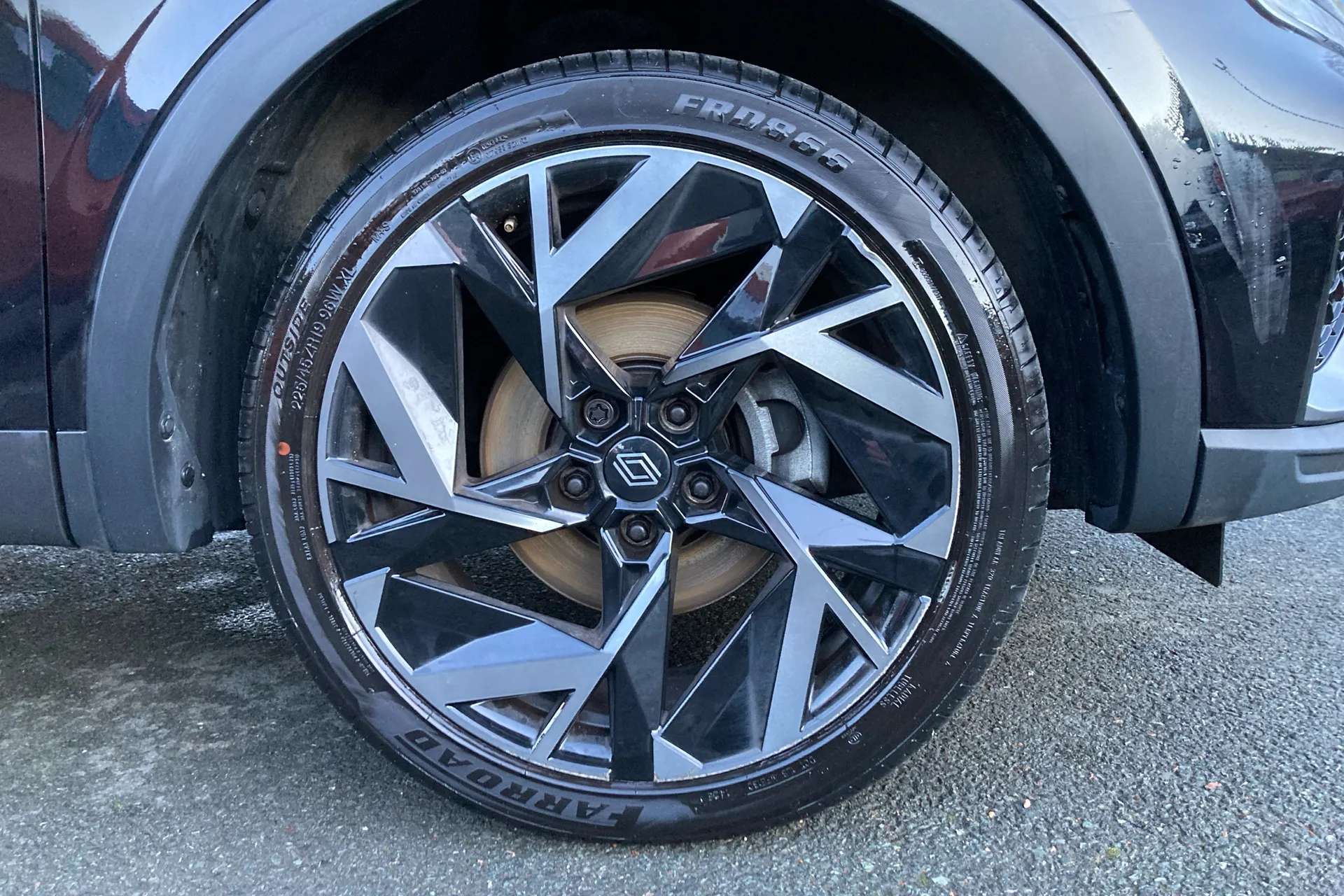 A 2024 RENAULT ARKANA 1.6 E-Tech FHEV 145 Esprit Alpine 5dr Auto A 2024 RENAULT ARKANA 1.6 E-Tech FHEV 145 Esprit Alpine 5dr Auto