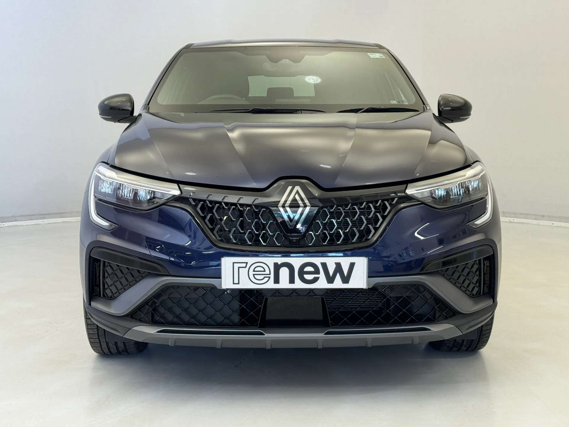 A 2024 RENAULT ARKANA 1.6 E-Tech FHEV 145 Esprit Alpine 5dr Auto A 2024 RENAULT ARKANA 1.6 E-Tech FHEV 145 Esprit Alpine 5dr Auto