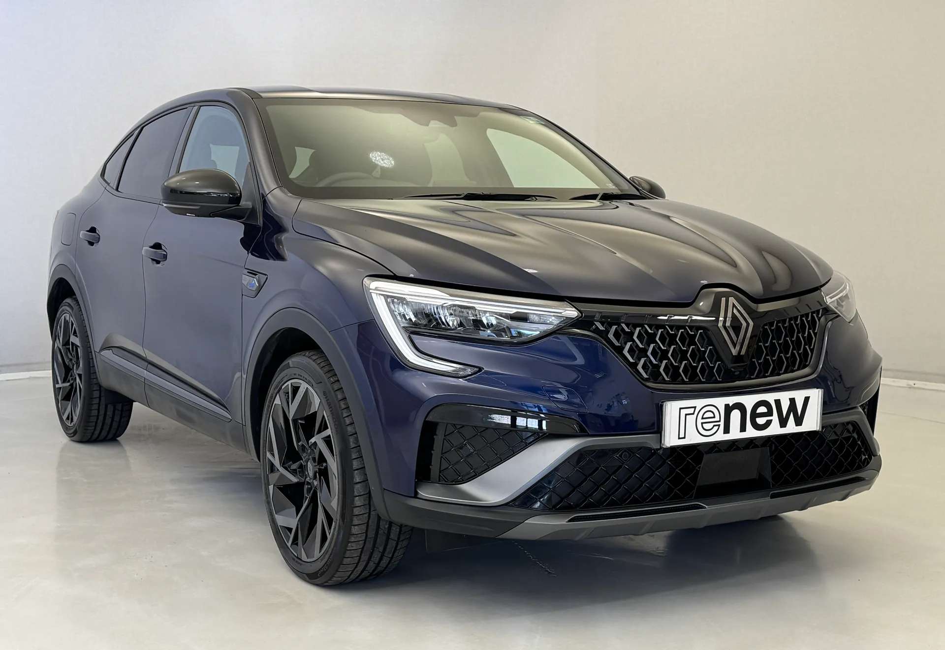A 2024 RENAULT ARKANA 1.6 E-Tech FHEV 145 Esprit Alpine 5dr Auto A 2024 RENAULT ARKANA 1.6 E-Tech FHEV 145 Esprit Alpine 5dr Auto