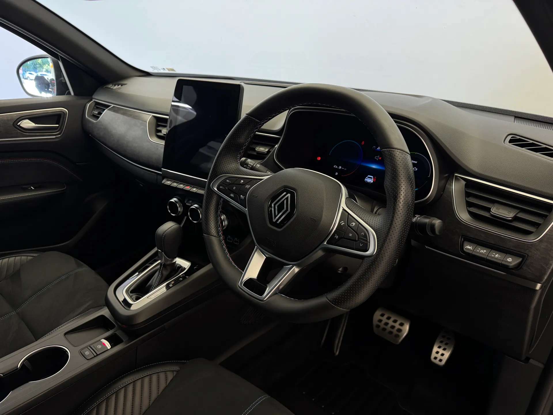 2024 RENAULT ARKANA 2024 RENAULT ARKANA
