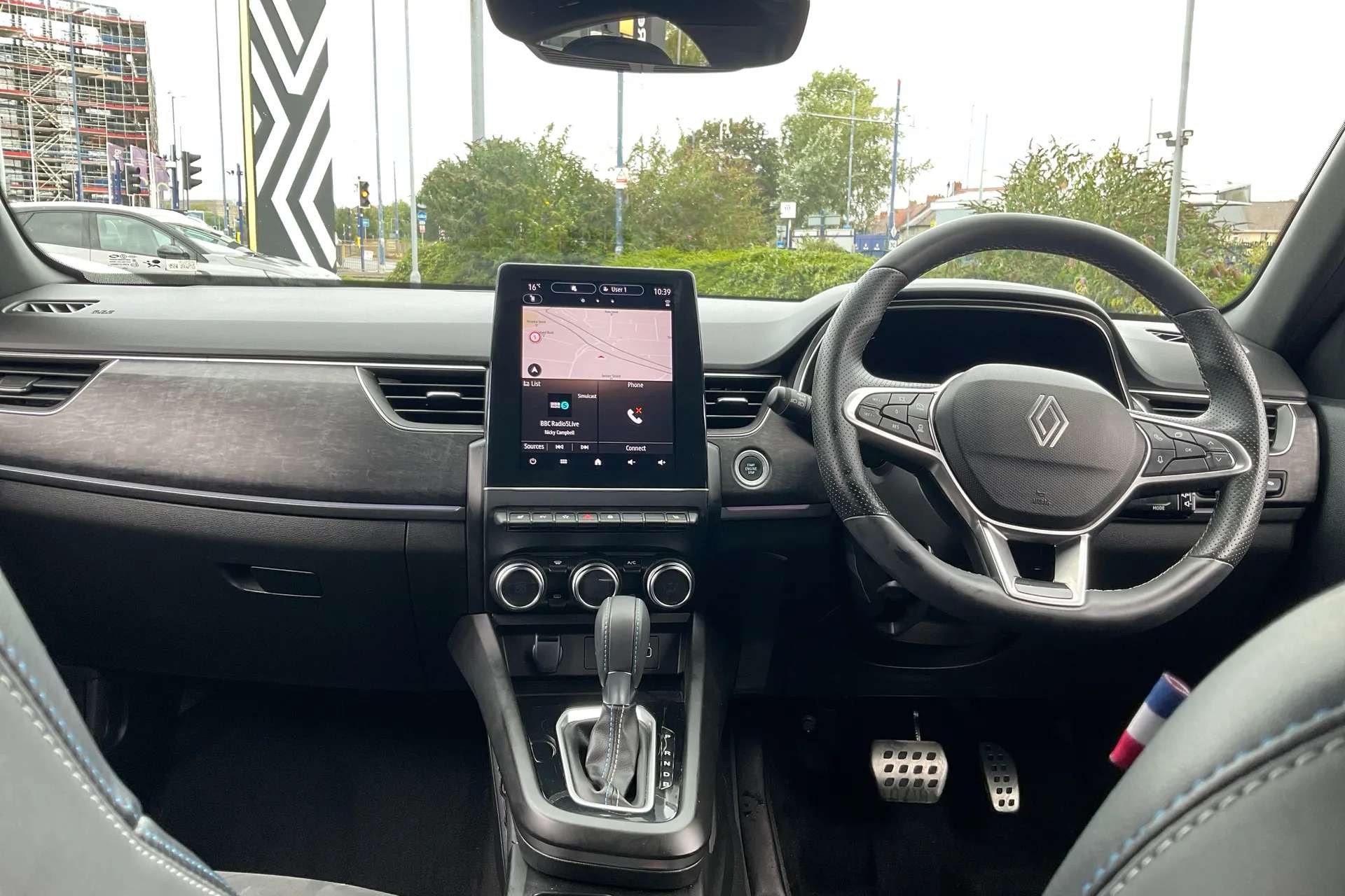 A 2024 RENAULT ARKANA 1.6 E-Tech FHEV 145 Esprit Alpine 5dr Auto A 2024 RENAULT ARKANA 1.6 E-Tech FHEV 145 Esprit Alpine 5dr Auto