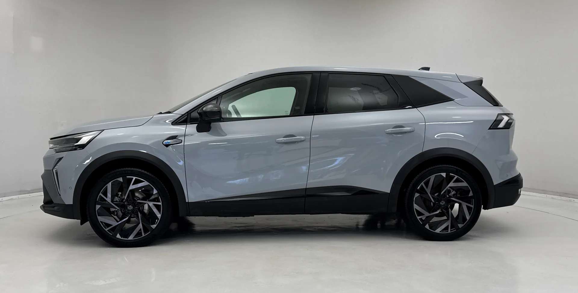 A 2025 RENAULT SYMBIOZ 1.6 E-Tech FHEV 145 Iconic Esprit Alpine 5dr Auto A 2025 RENAULT SYMBIOZ 1.6 E-Tech FHEV 145 Iconic Esprit Alpine 5dr Auto