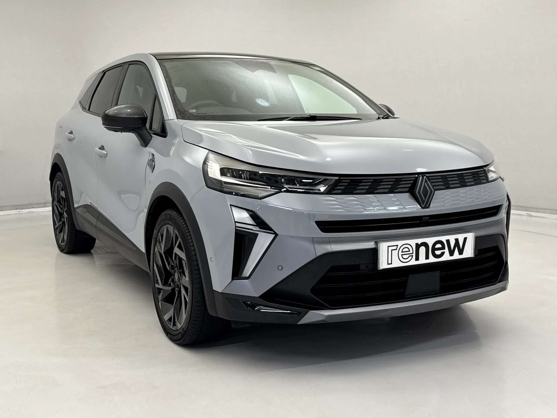 A 2026 RENAULT SYMBIOZ 1.8 E-Tech FHEV 160 Iconic Esprit Alpine 5dr Auto A 2026 RENAULT SYMBIOZ 1.8 E-Tech FHEV 160 Iconic Esprit Alpine 5dr Auto