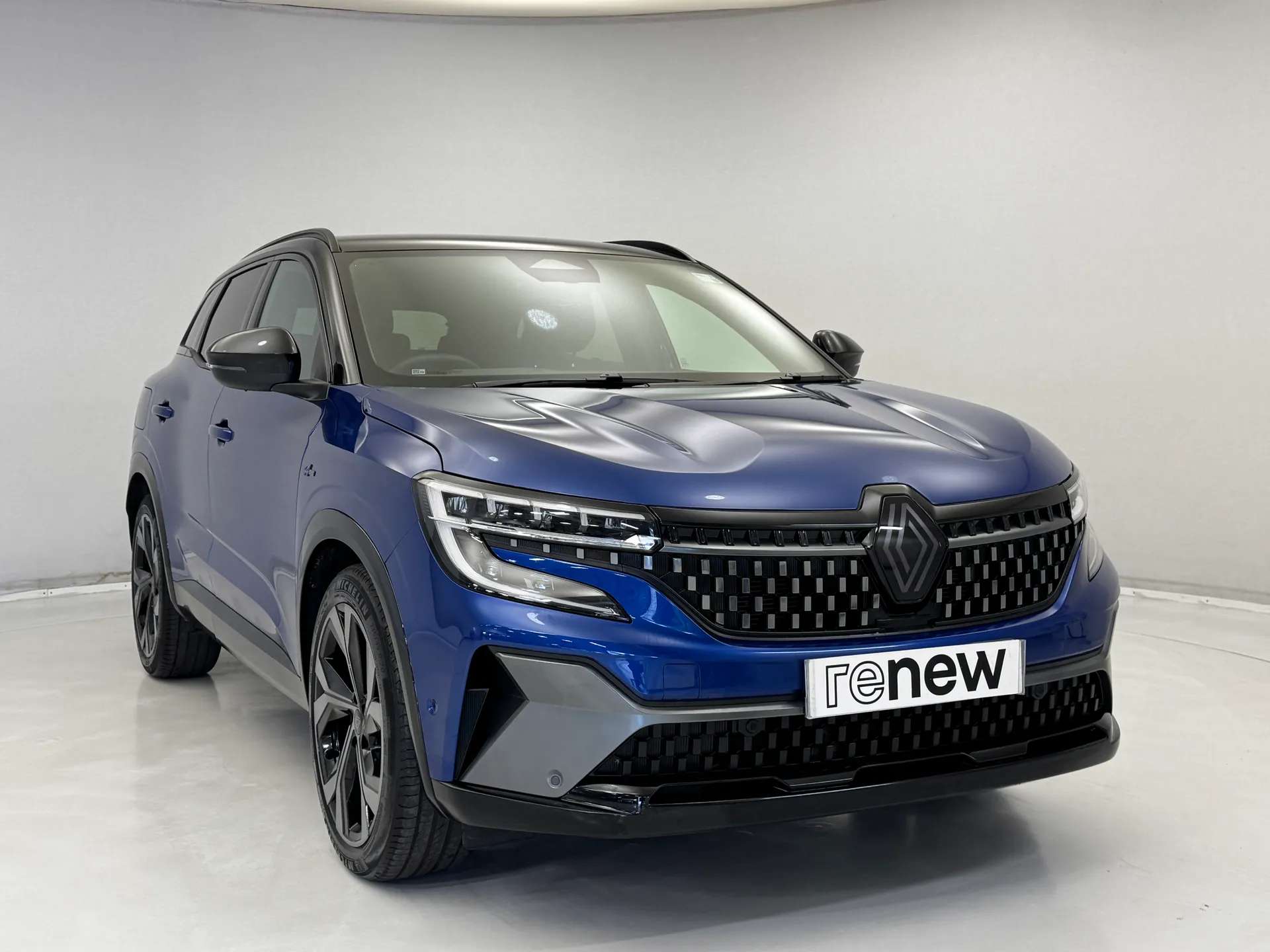 A 2025 RENAULT AUSTRAL E-Tech FHEV Techno Esprit Alpine 5dr Auto A 2025 RENAULT AUSTRAL E-Tech FHEV Techno Esprit Alpine 5dr Auto