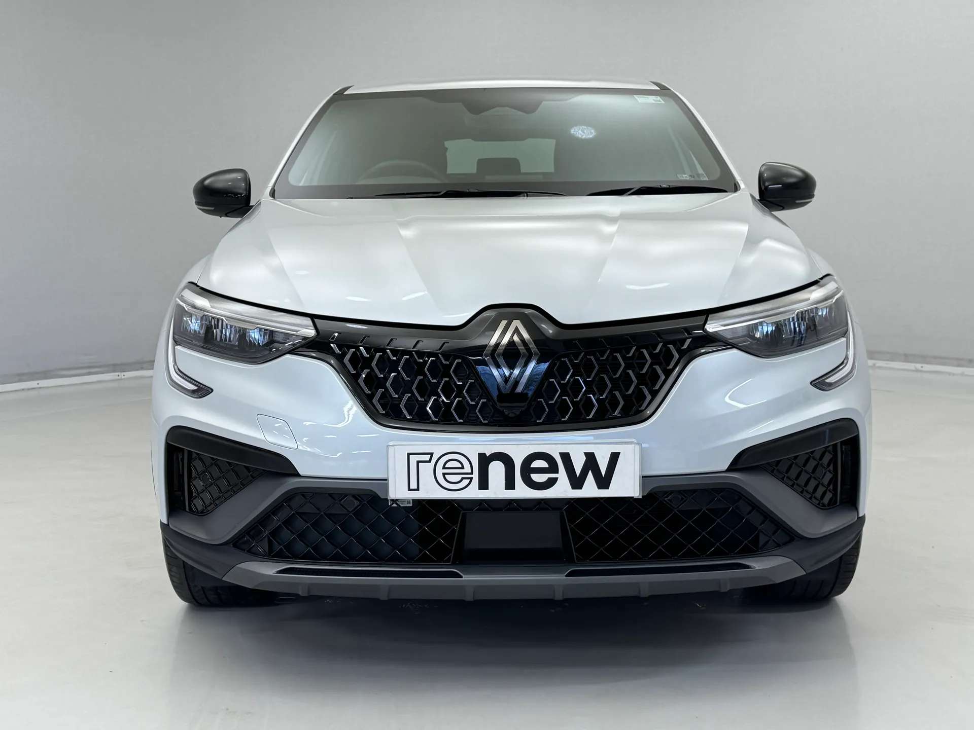 A 2024 RENAULT ARKANA 1.6 E-Tech FHEV 145 Esprit Alpine 5dr Auto A 2024 RENAULT ARKANA 1.6 E-Tech FHEV 145 Esprit Alpine 5dr Auto