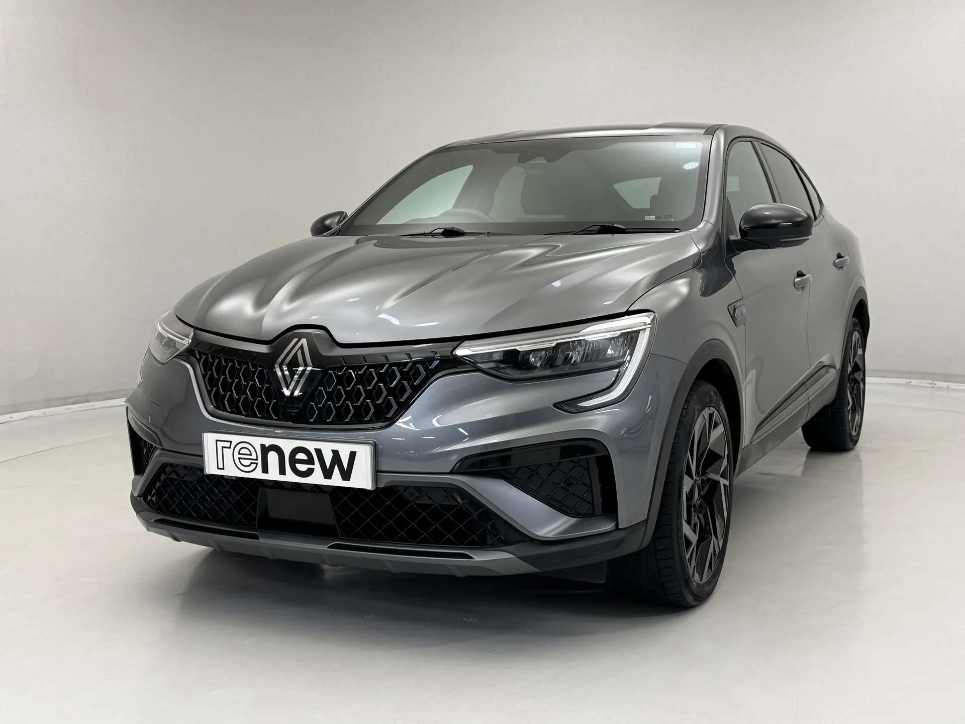 A 2024 RENAULT ARKANA 1.6 E-Tech FHEV 145 Esprit Alpine 5dr Auto A 2024 RENAULT ARKANA 1.6 E-Tech FHEV 145 Esprit Alpine 5dr Auto